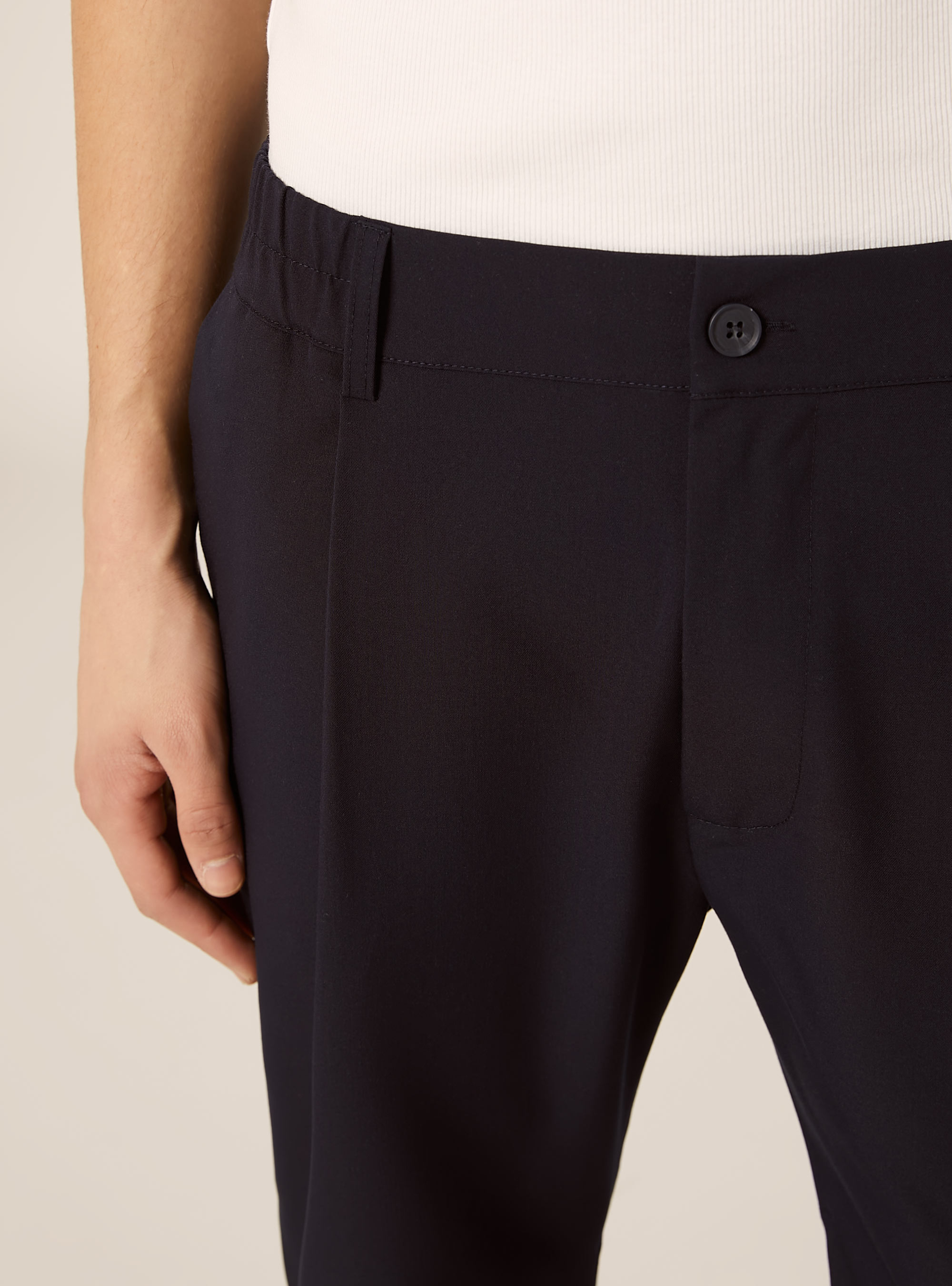 Karottenhose mit Bundfalten, NA1 NAVY DARK