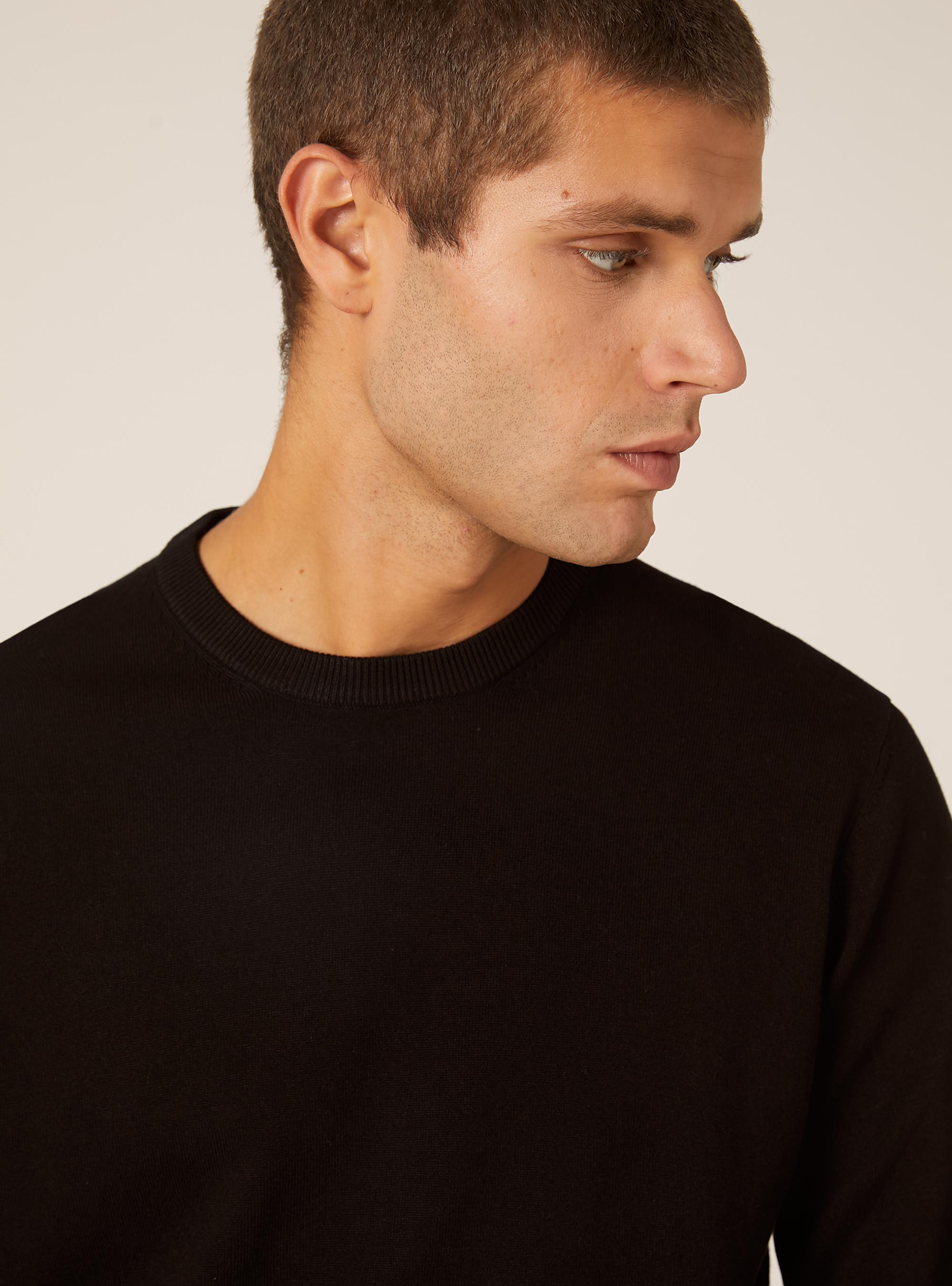Pull &agrave; col rond en viscose Ecovero, BK1 BLACK