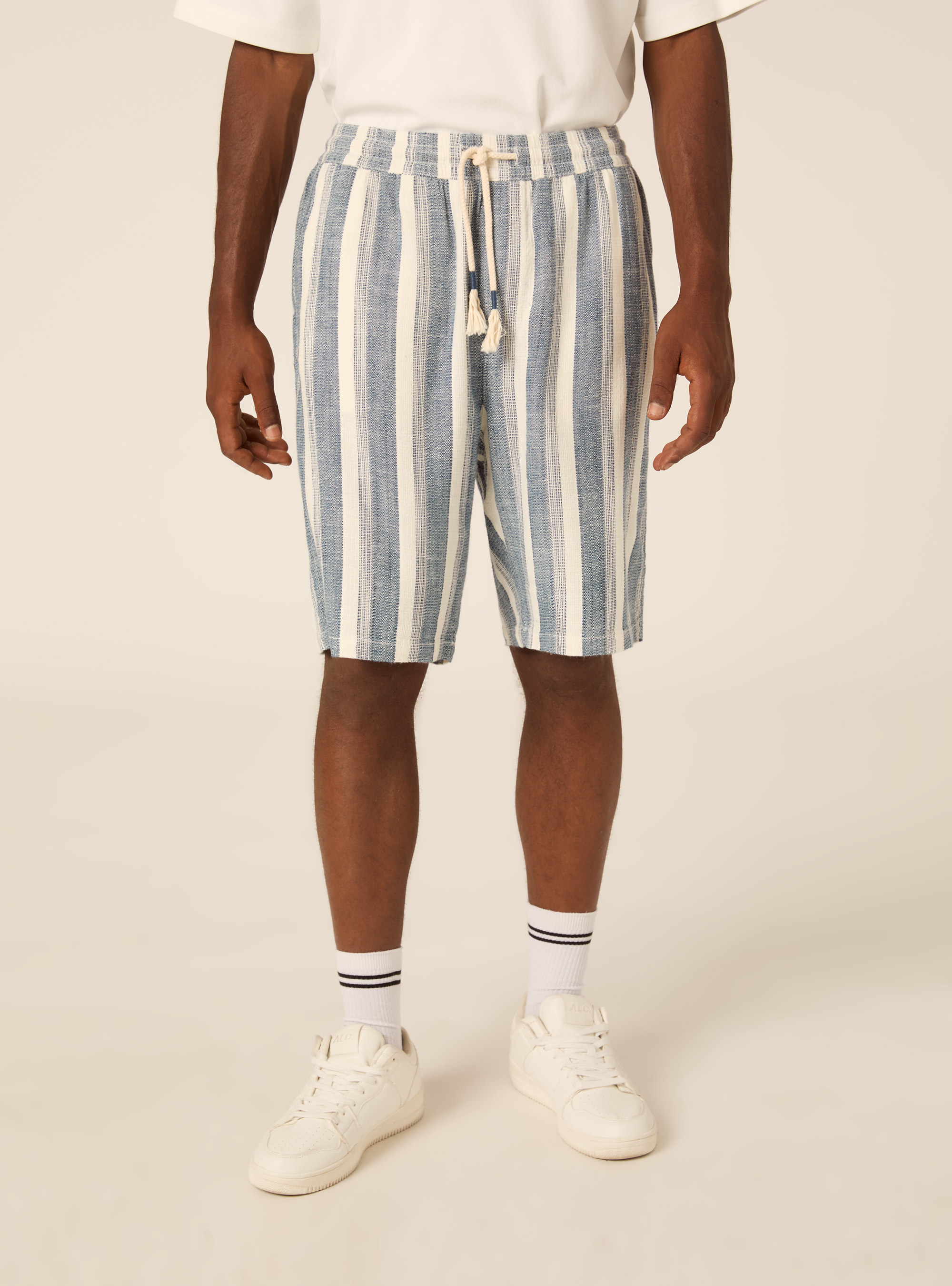 Striped Linen Blend Regular Fit Bermuda Shorts, AZ3 AZURE LIGHT
