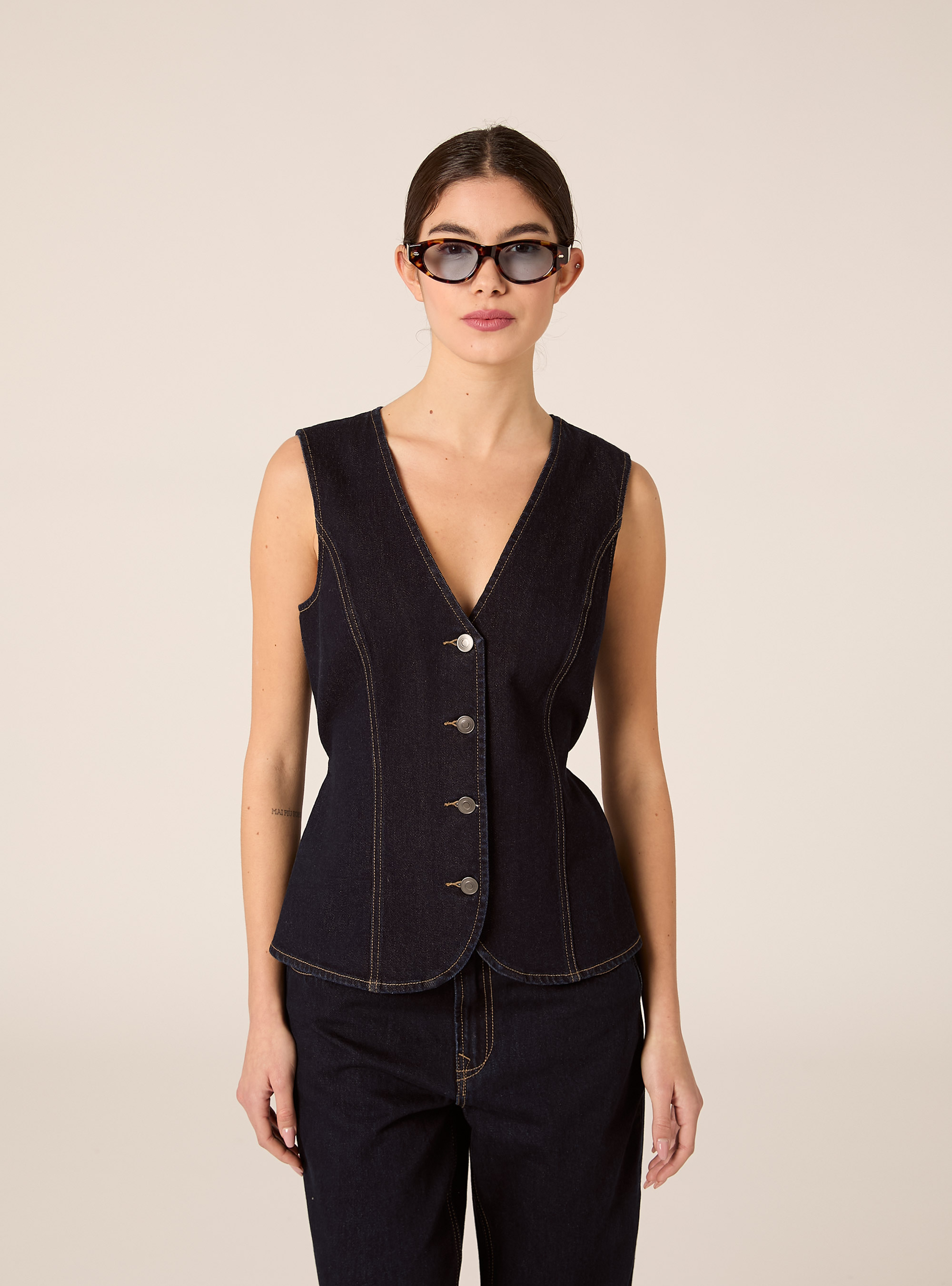 Gilet in denim con bottoni, D001 DEEP BLUE
