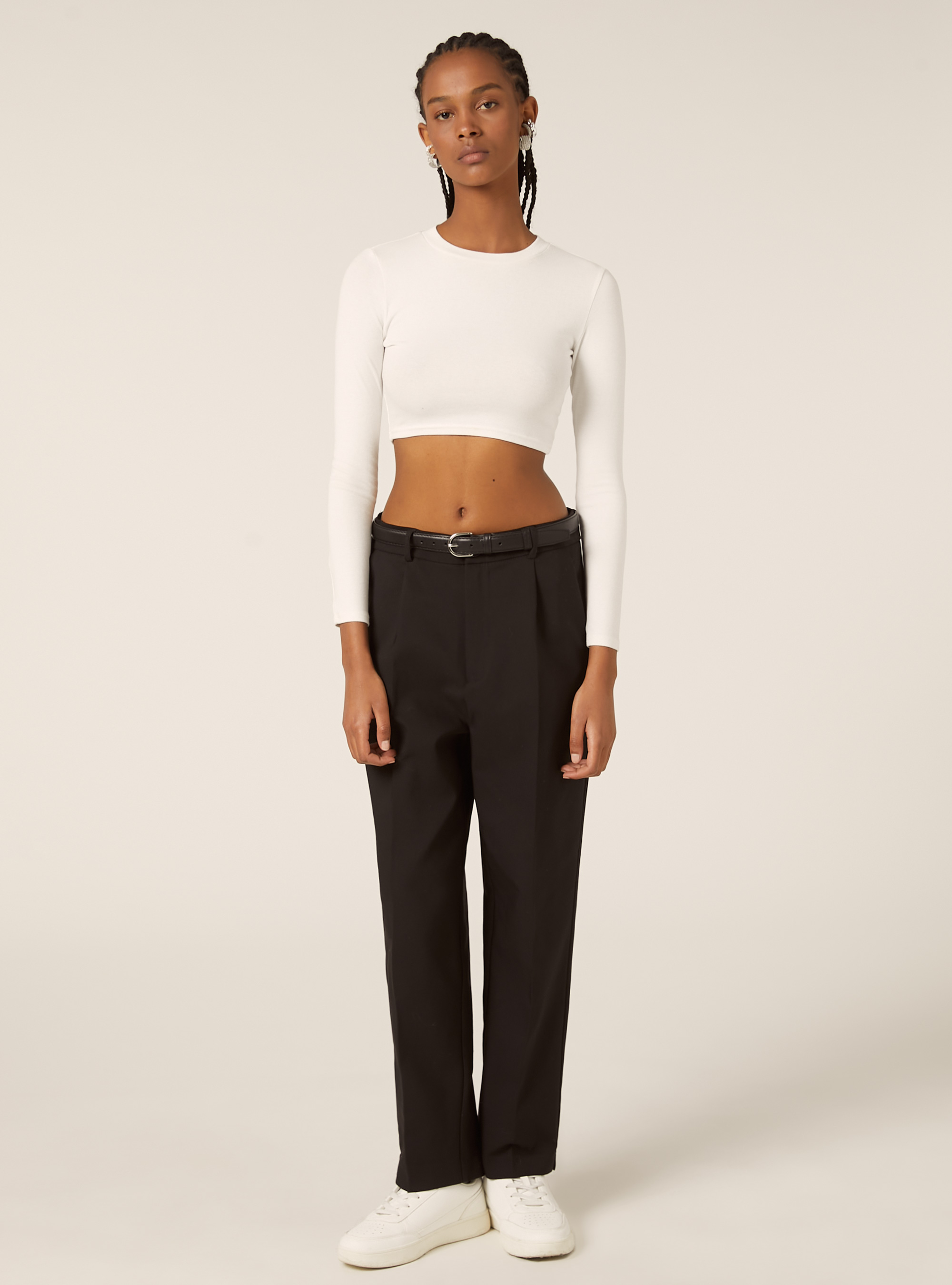 Pantalon ajust&eacute; avec ceinture, BK1 BLACK