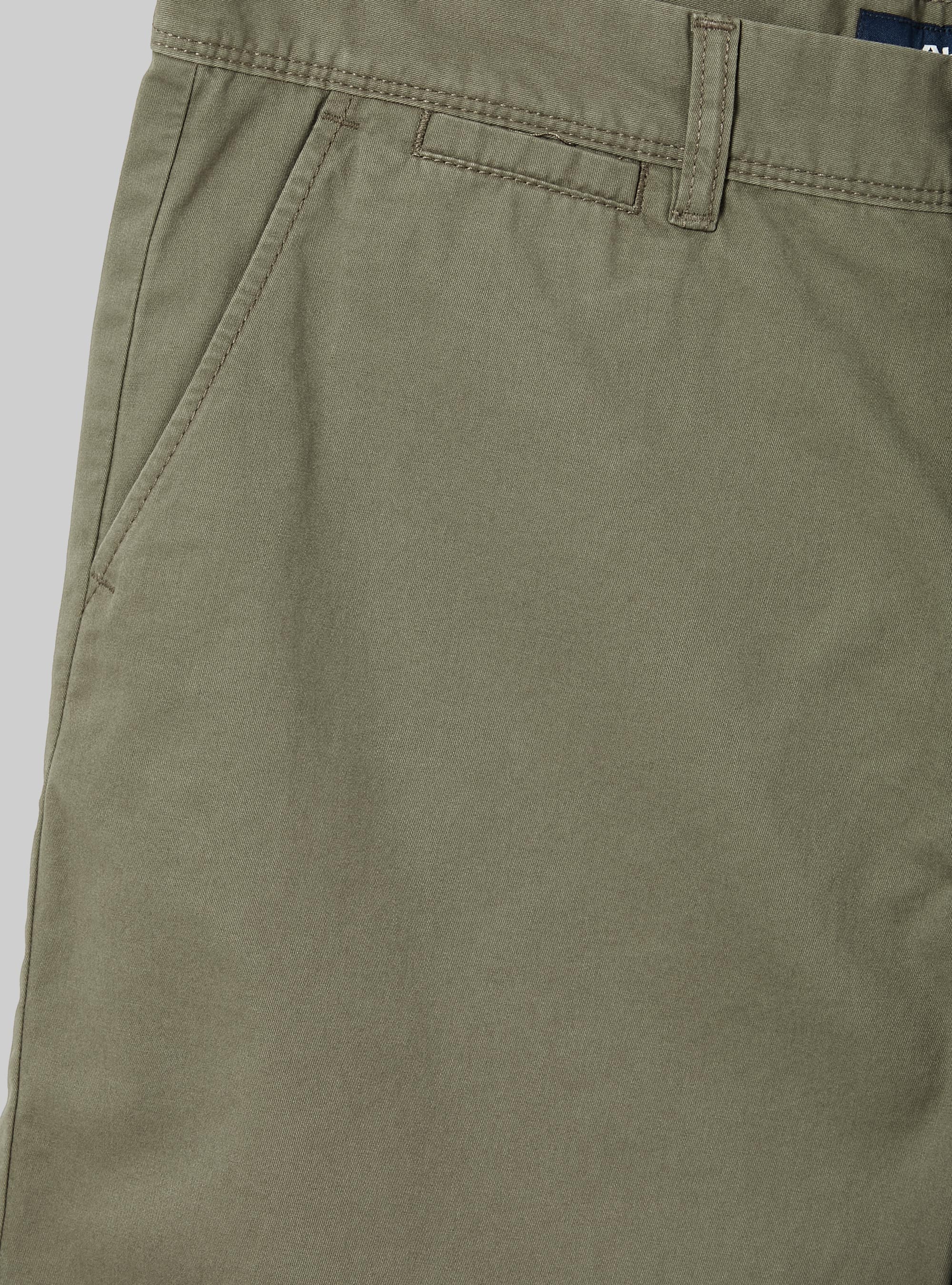Bermudashorts aus Twill in einfacher Passform, KY2 KAKY MEDIUM