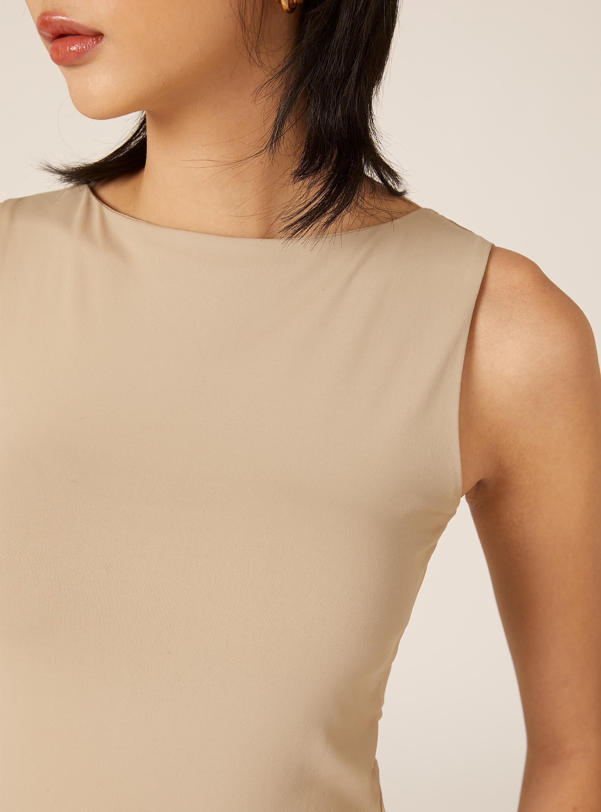 Body con scollo halter elasticizzato, BEIGE CHIARO