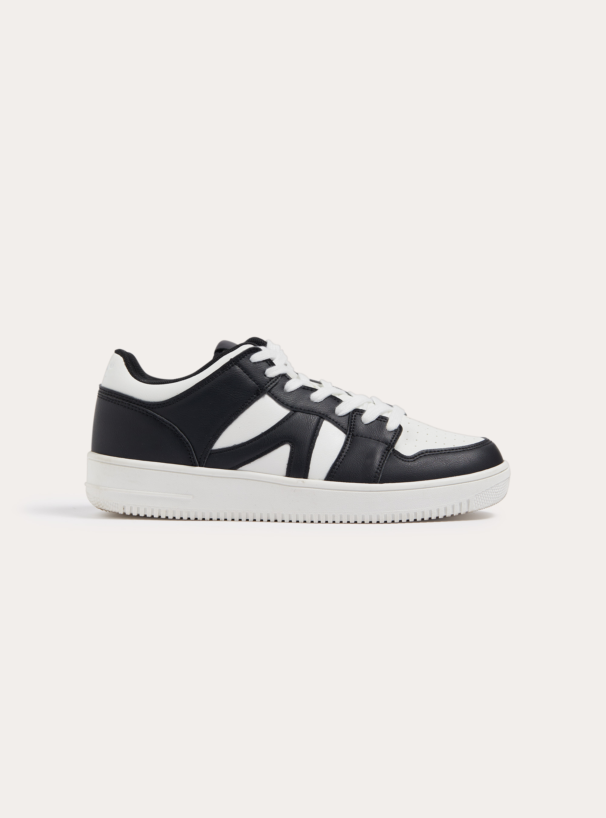 Baskets sportives, BK1 BLACK