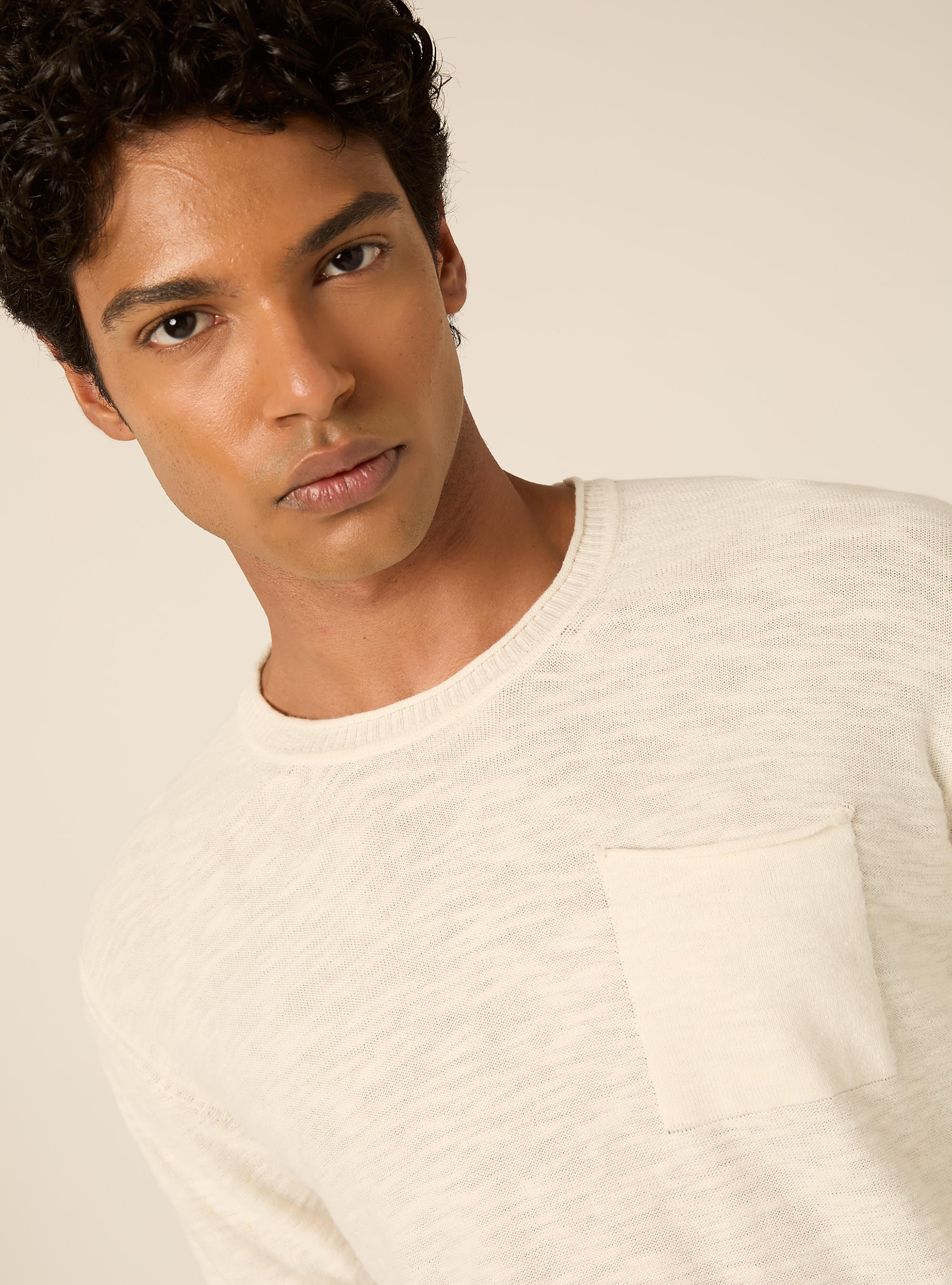 Lightweight crewneck pullover with chest pocket, WH1 OFF WHITE