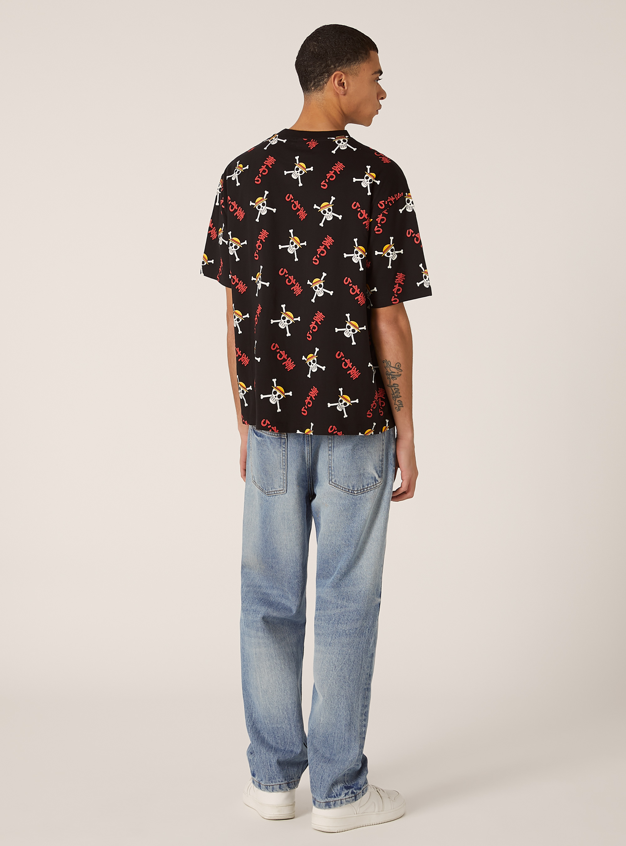 One Piece boxy fit t-shirt / Alcott, BK1 BLACK