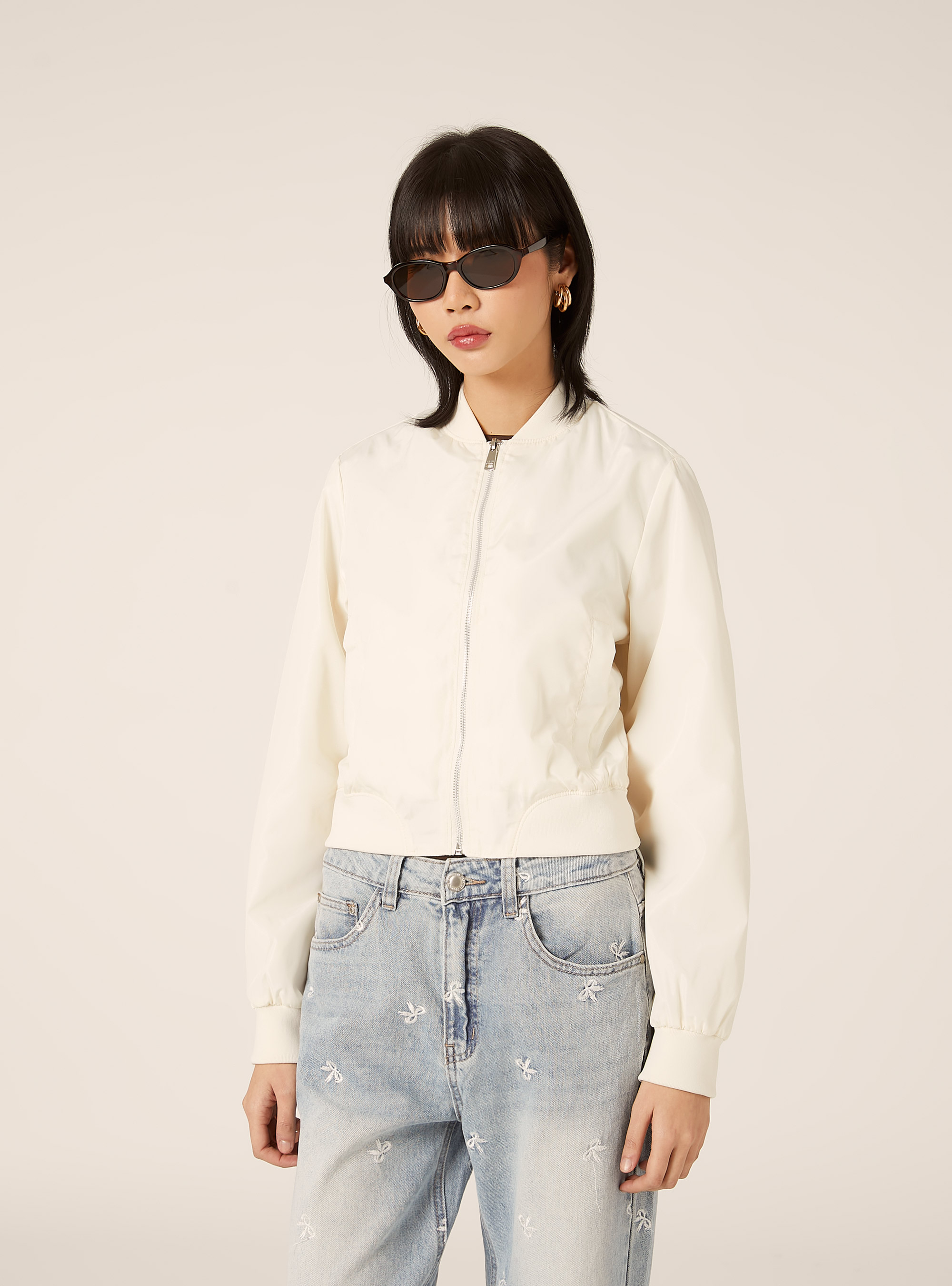 Shiny boxy fit bomber jacket, WH1 OFF WHITE