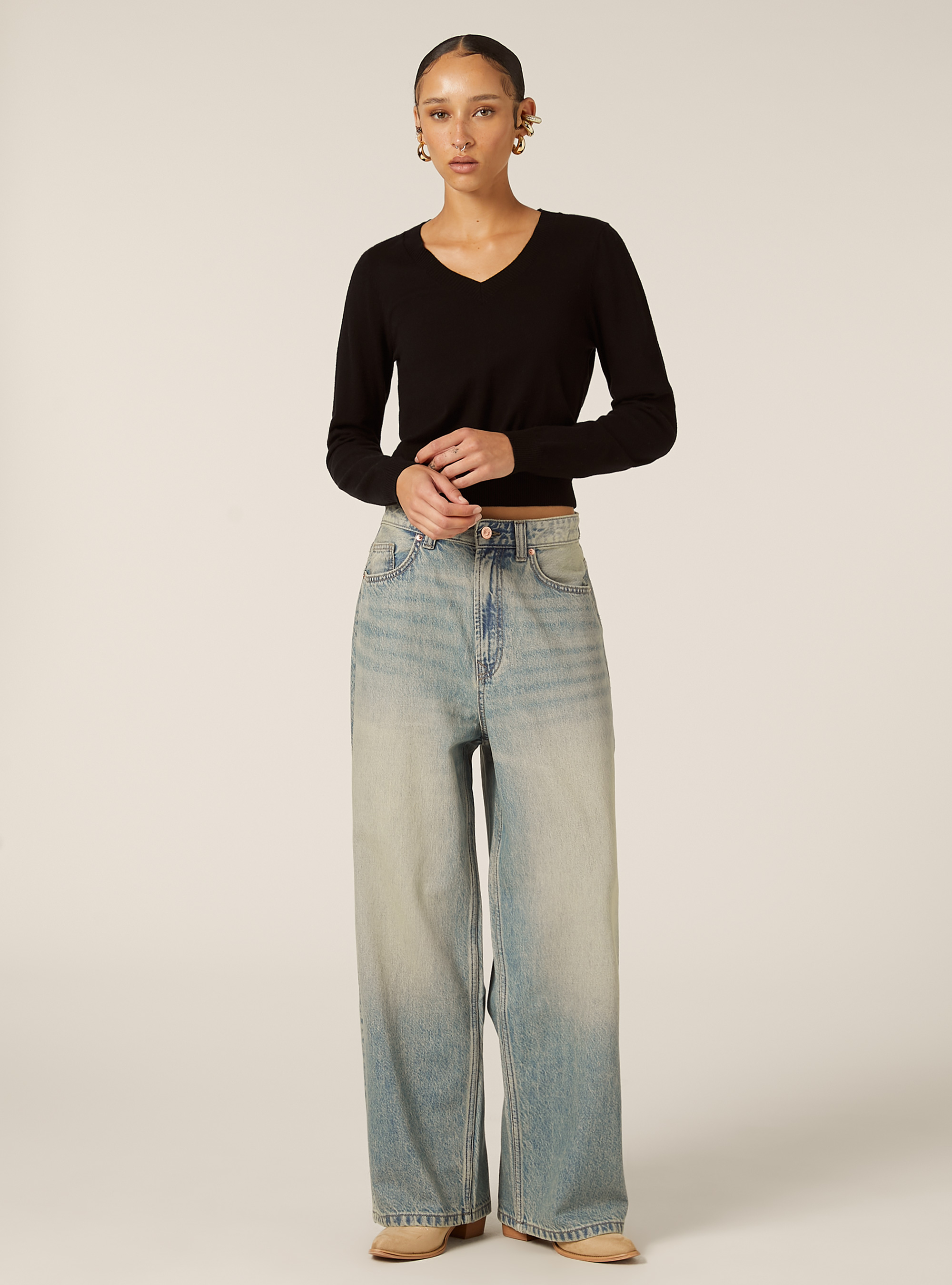 Pull &agrave; col en V coupe boxy, BK1 BLACK