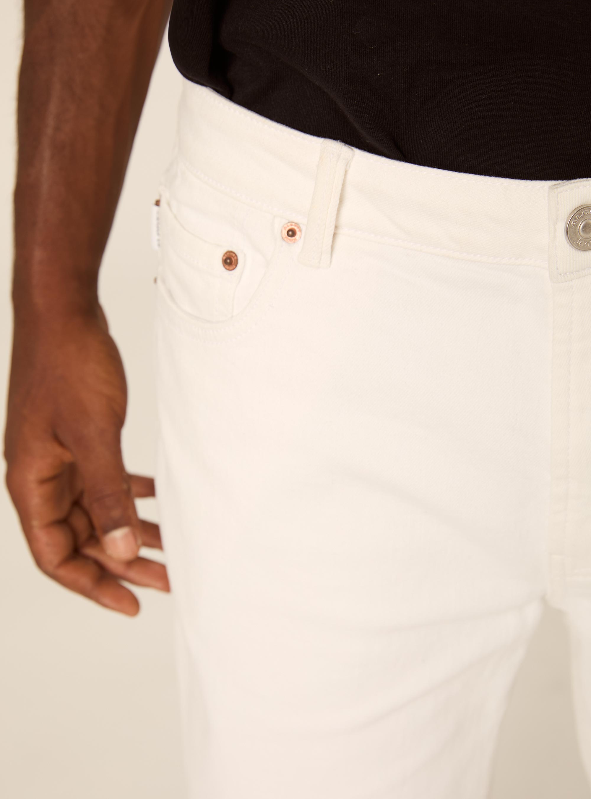 Slim Fit 5-Pocket Denim Bermuda Shorts, WH2 WHITE