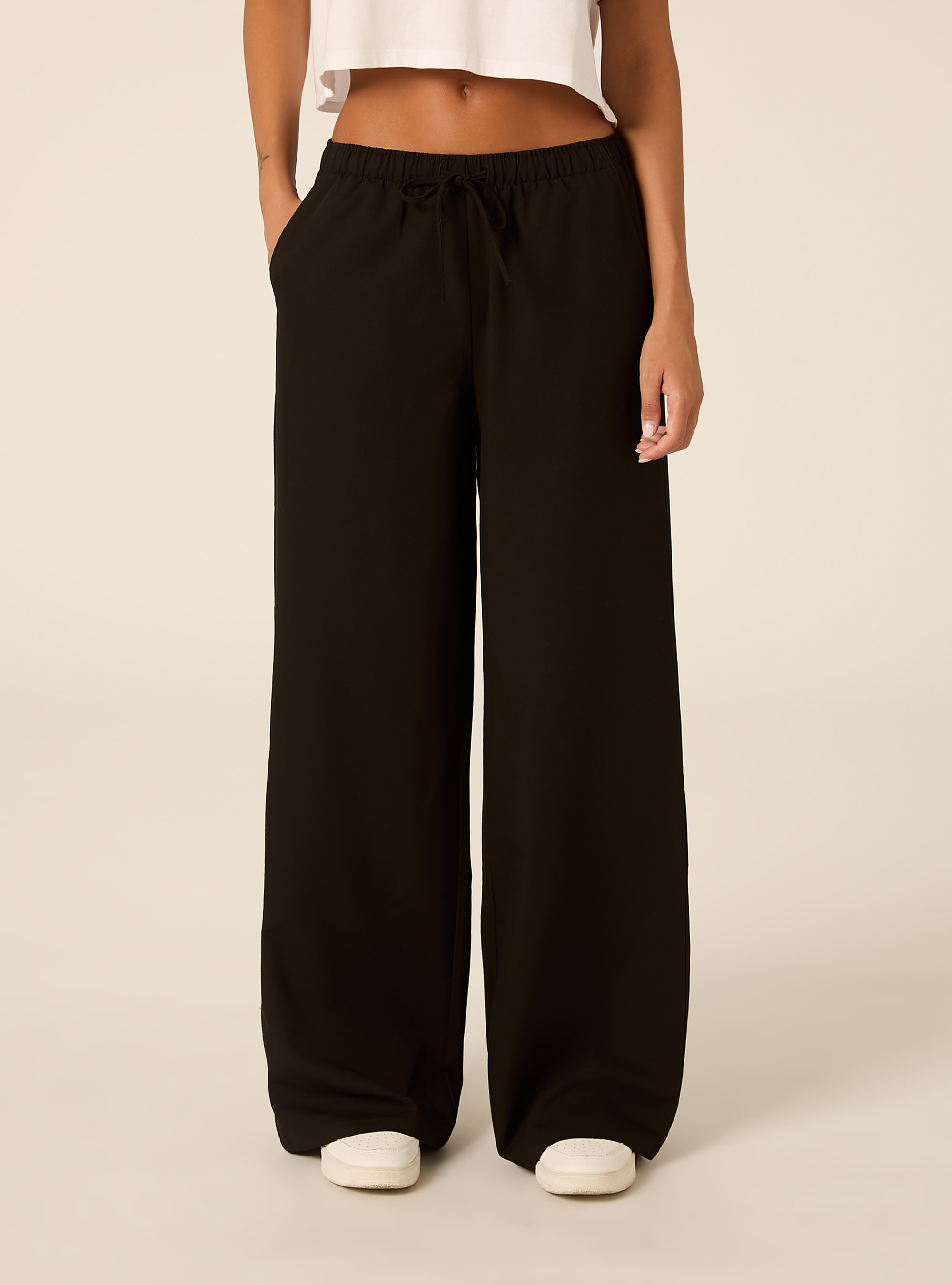Pantal&oacute;n recto con el&aacute;stico en la cintura, BK1 BLACK