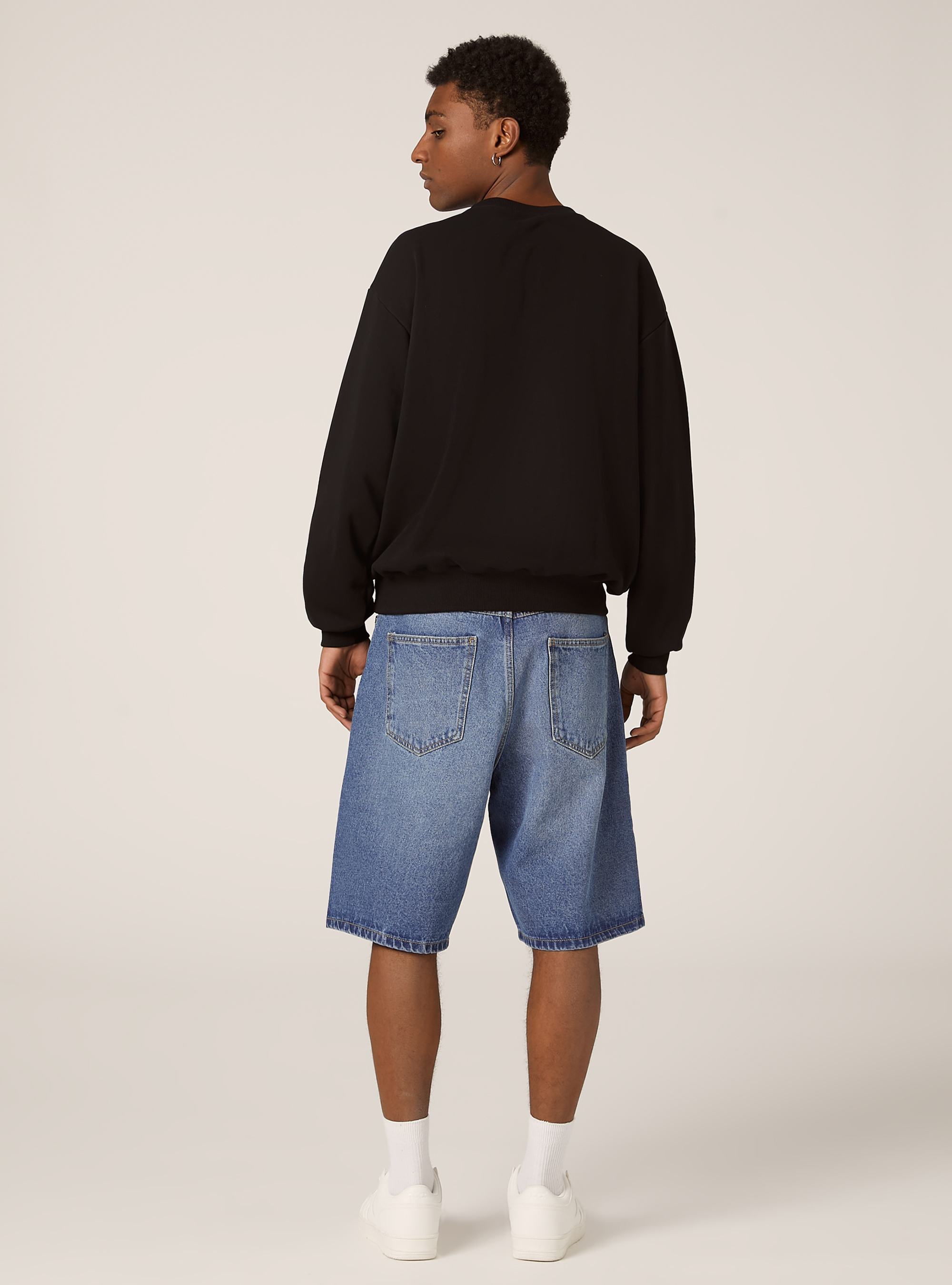 Sweat &agrave; col ras-du-cou boxy fit, BK1 BLACK