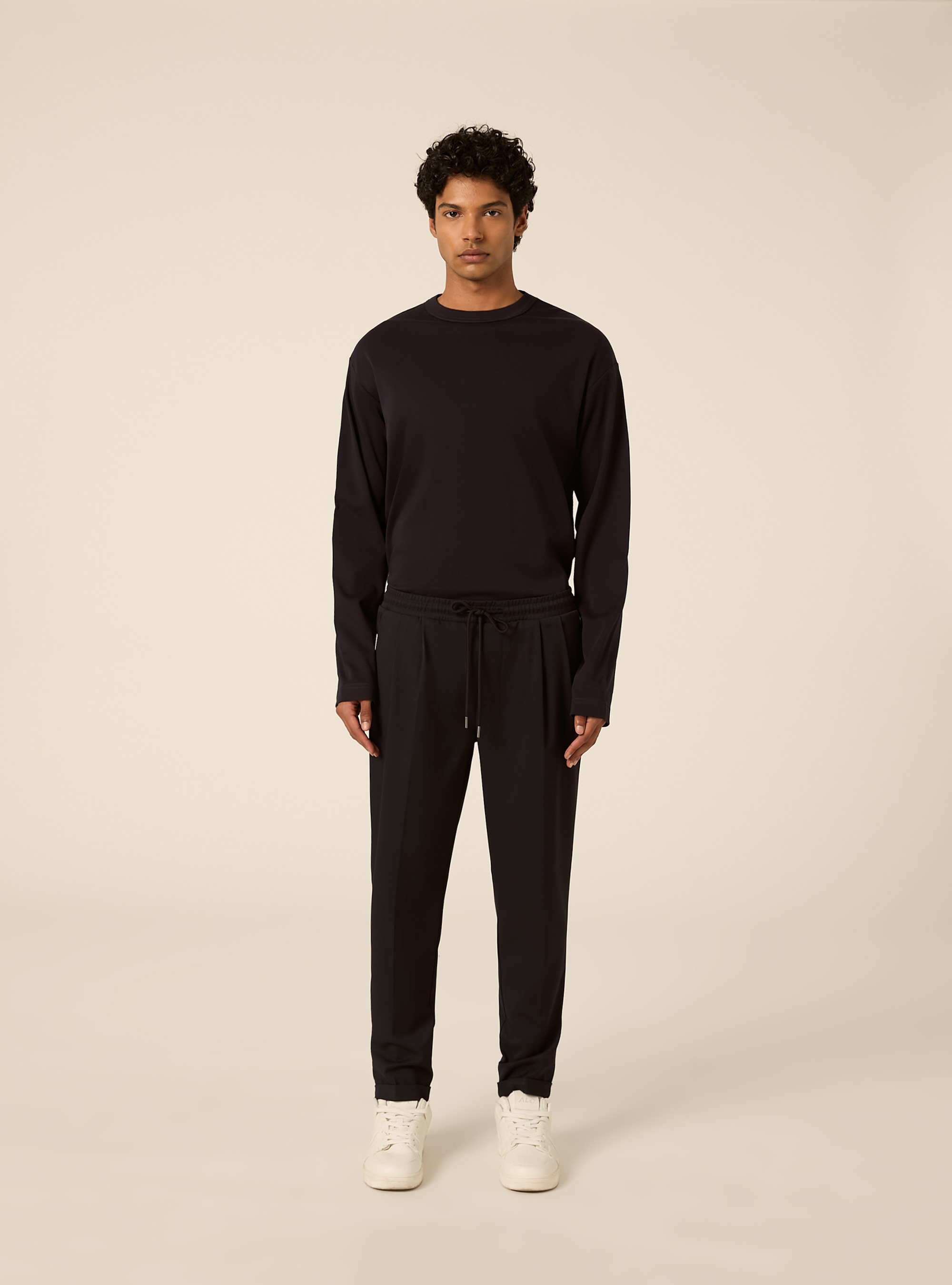 Twill jogger trousers with pleats, NA1 NAVY DARK