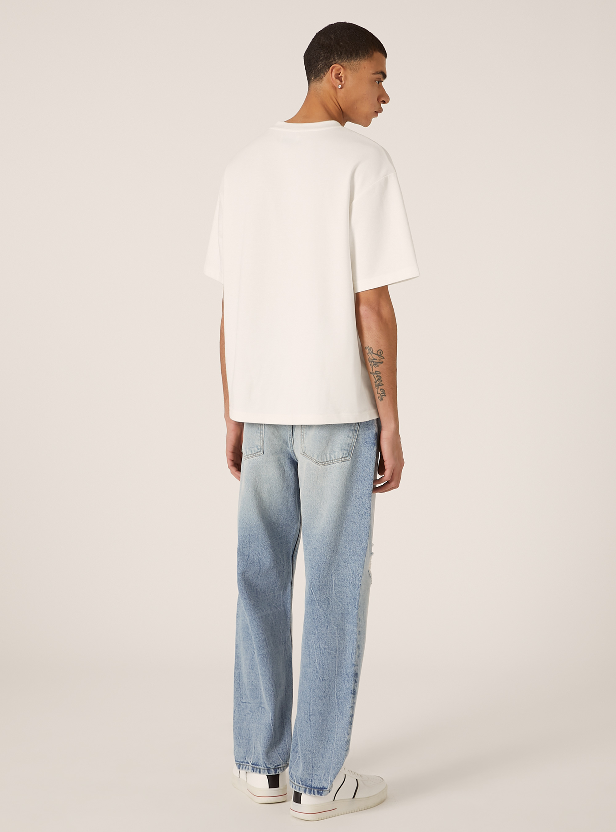 Jeans &agrave; coupe droite, D004 MEDIUM LIGHT BLUE