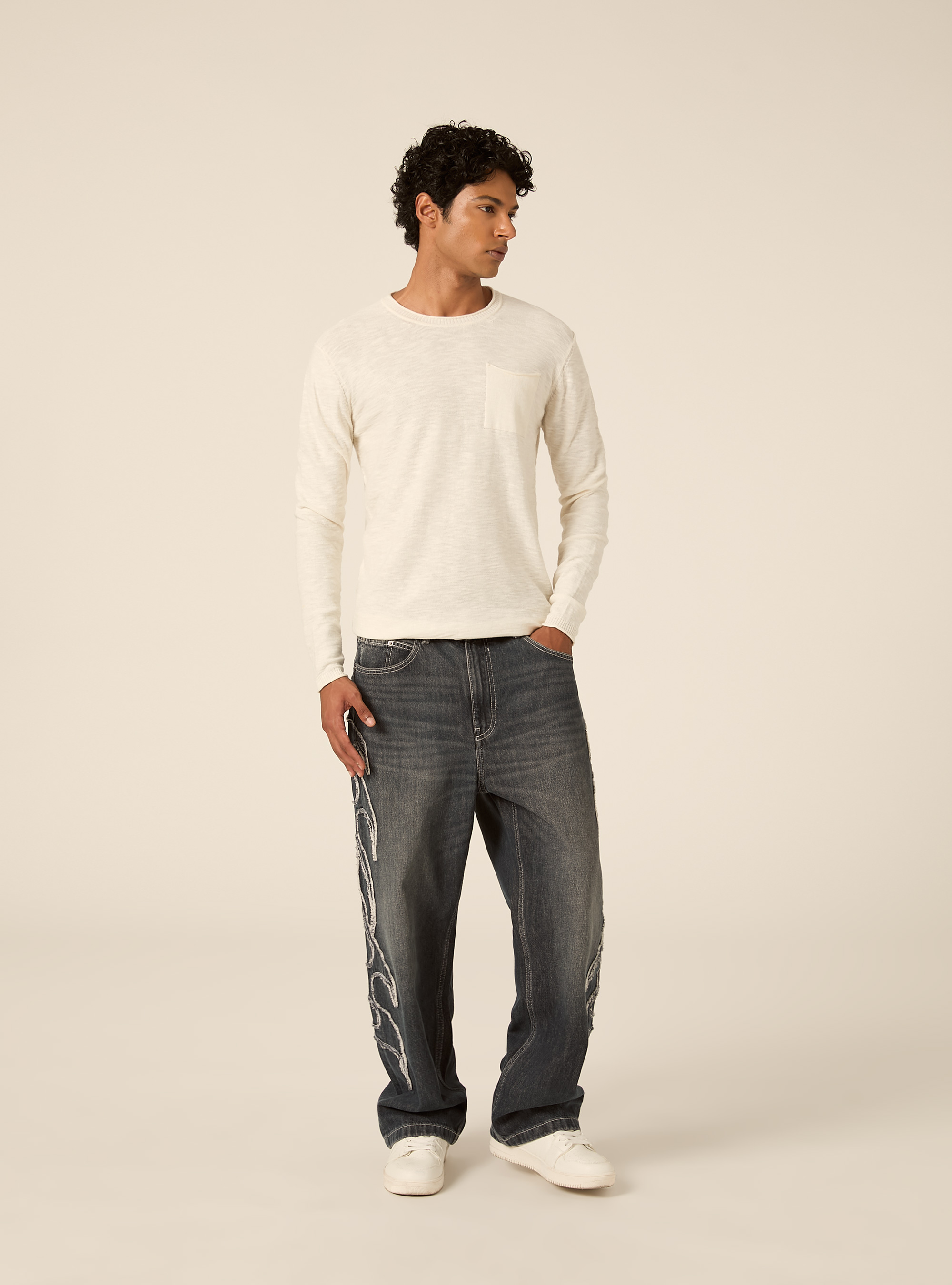 Lightweight crewneck pullover with chest pocket, WH1 OFF WHITE