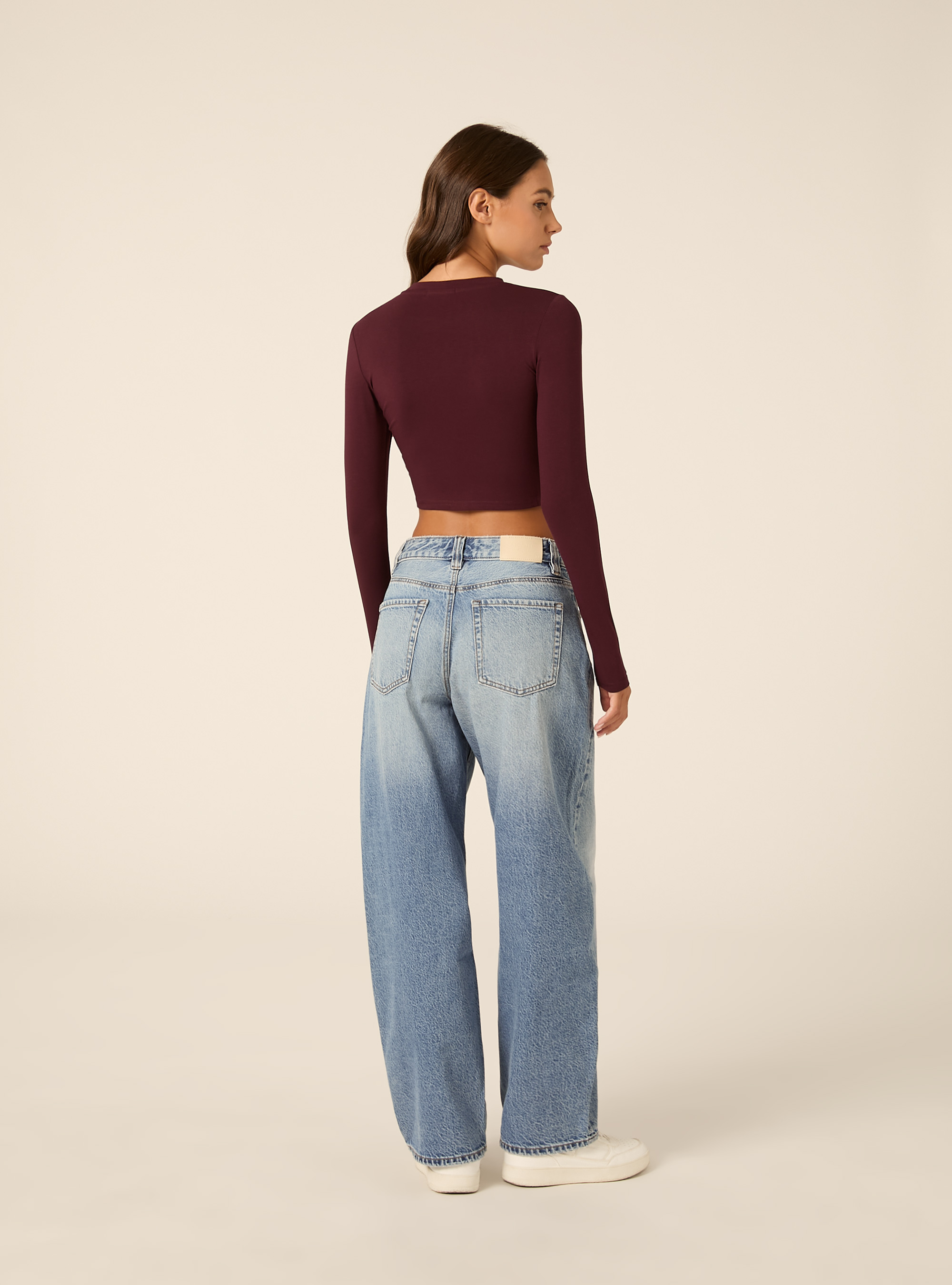 Camiseta Crop de Manga Larga con Cuello Redondo, BO1 BORDEAUX DARK
