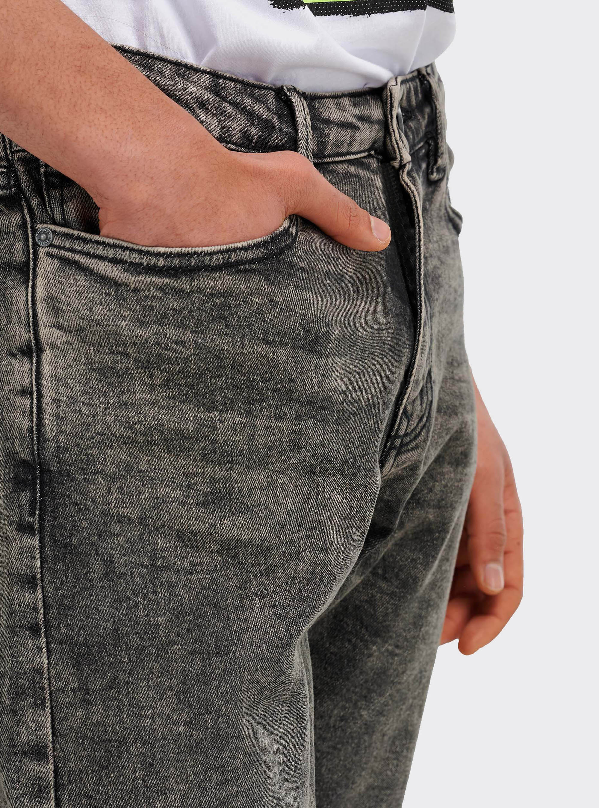 Jeans slim fit de algod&oacute;n org&aacute;nico, GRIS