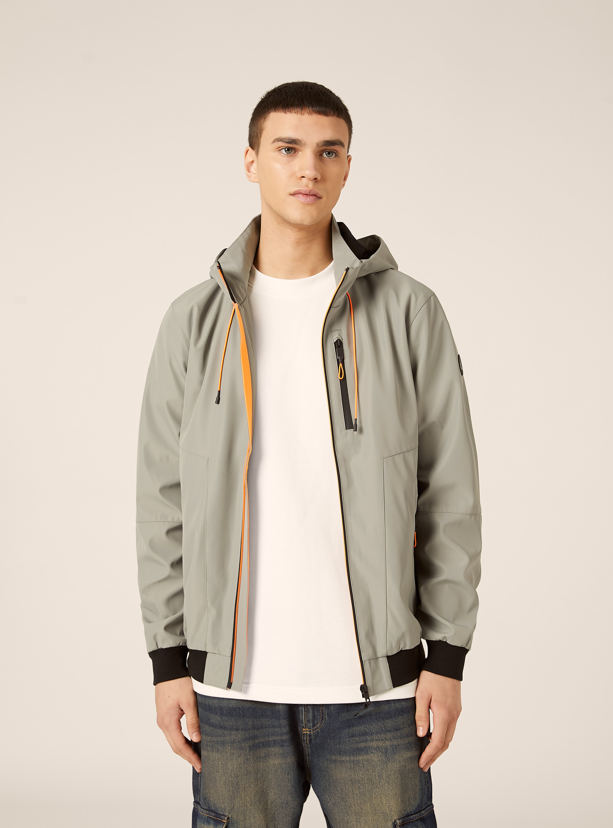 Winddichte Bomberjacke mit Kapuze, SG3 SAGE LIGHT