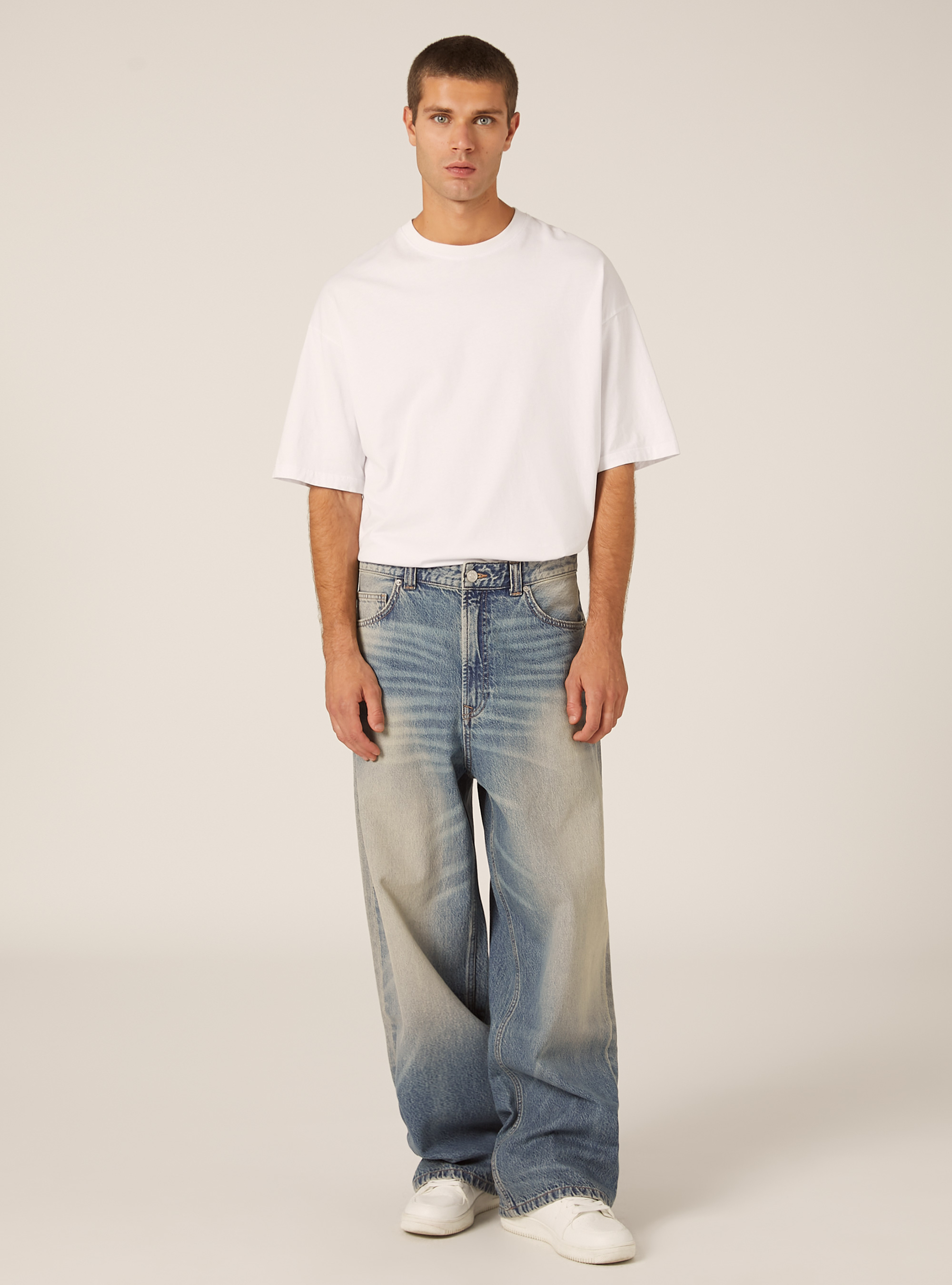 Jeans coupe super baggy, D004 MEDIUM LIGHT BLUE