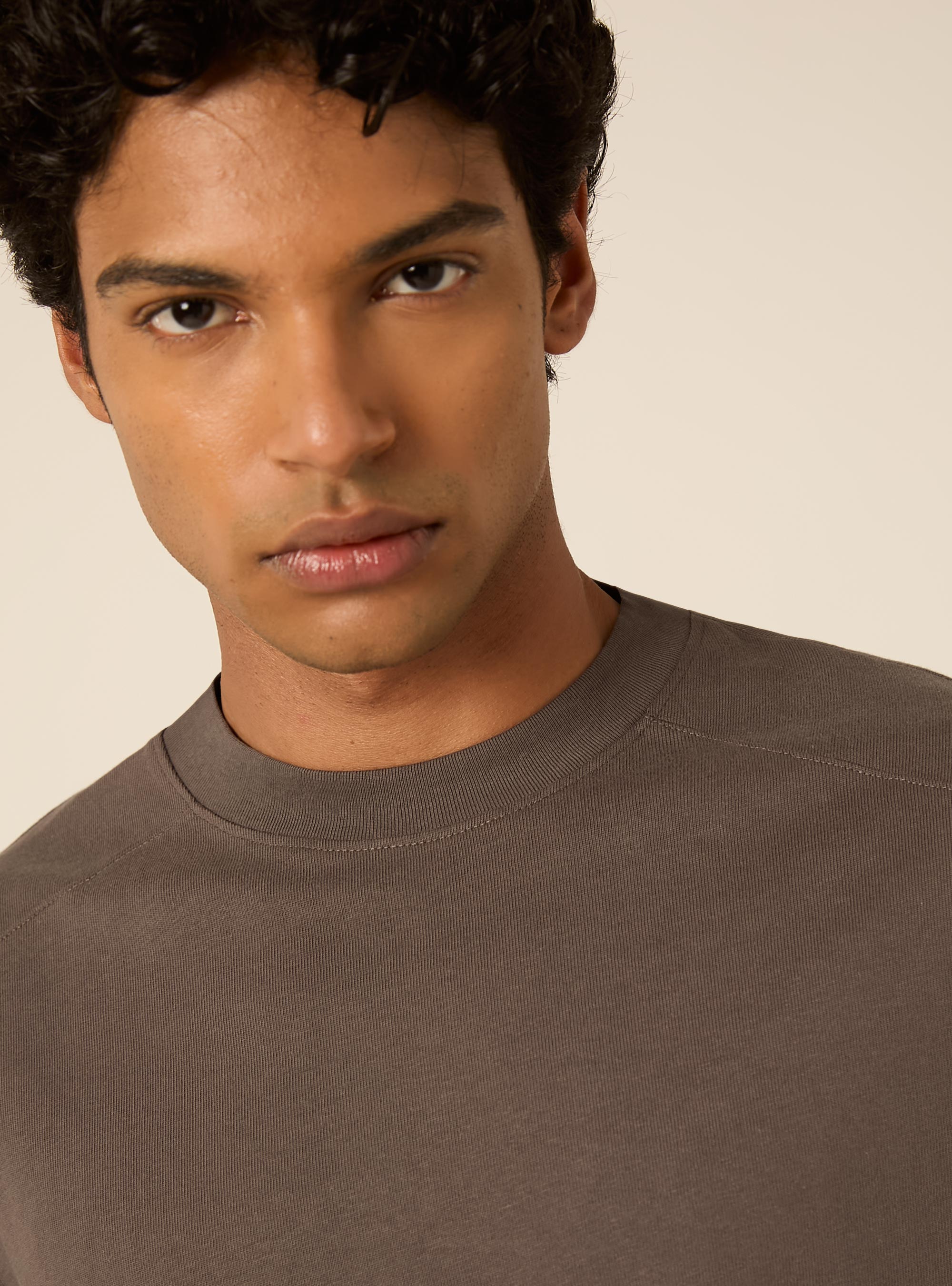 Boxy fit short sleeve tee with dropped shoulders, GY1 GREY DARK