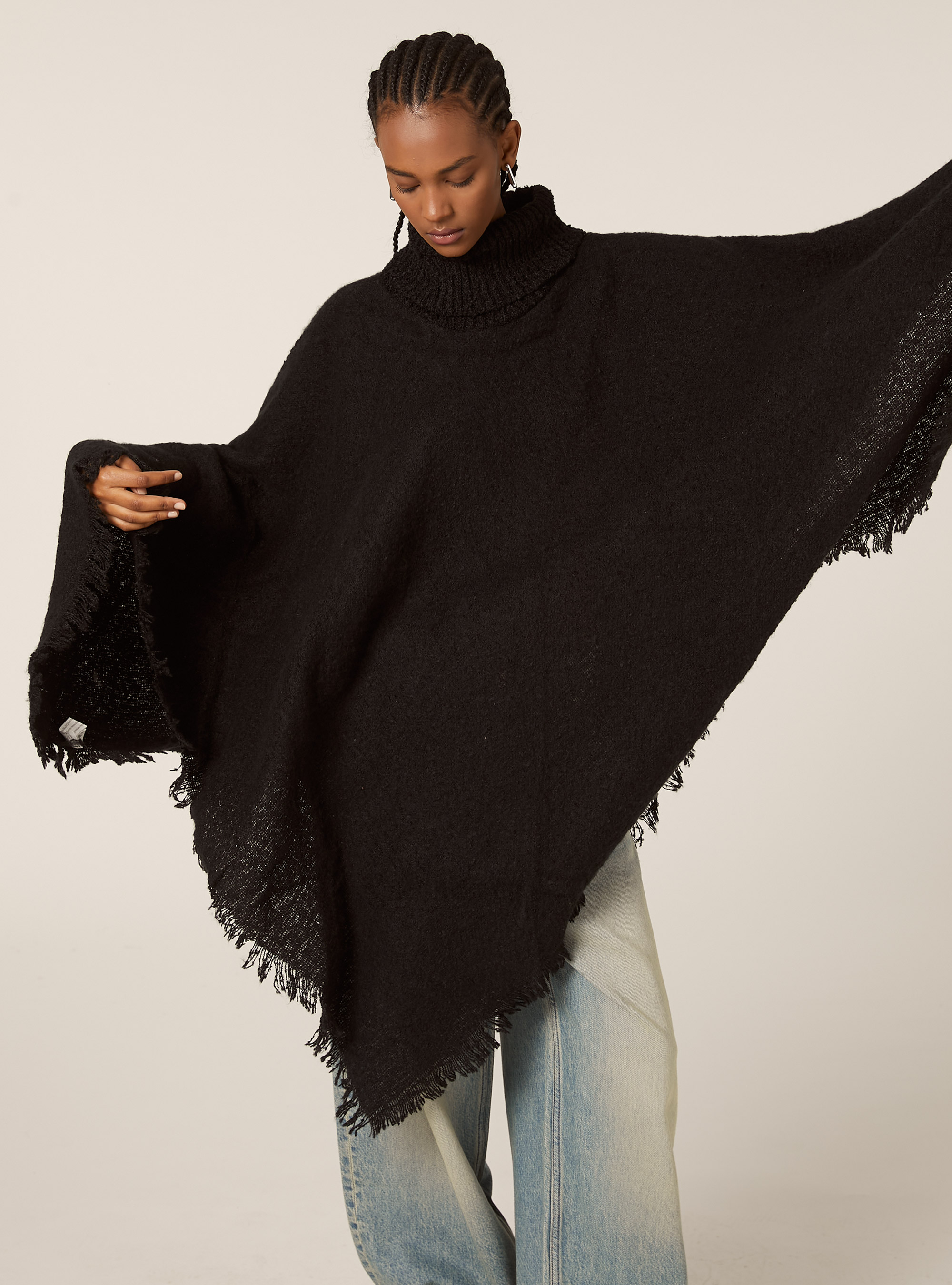 Poncho doux au toucher &agrave; col montant, BK1 BLACK