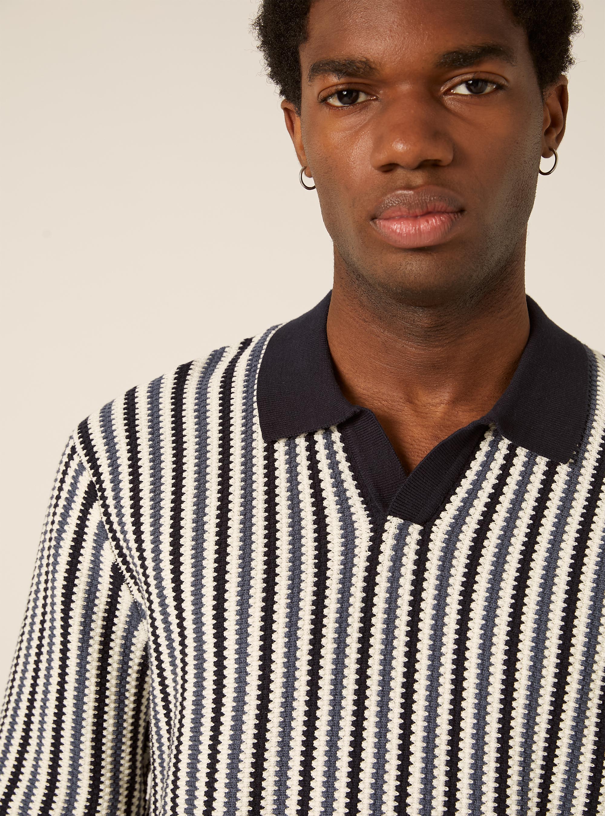 Gestreiftes Strick-Polohemd, NA1 NAVY DARK
