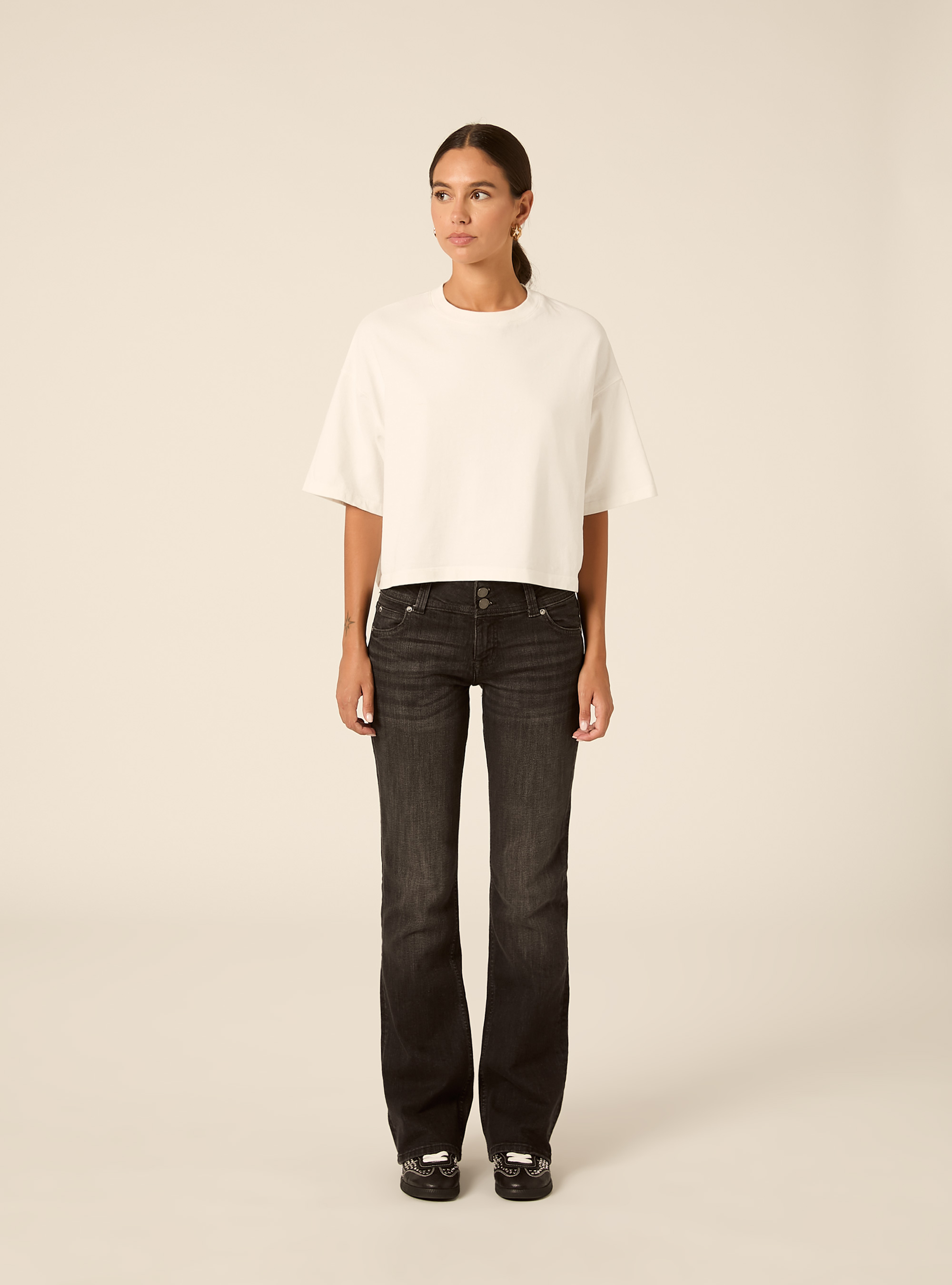 Jean bootcut taille basse avec poches &agrave; rabat, D000 BLACK