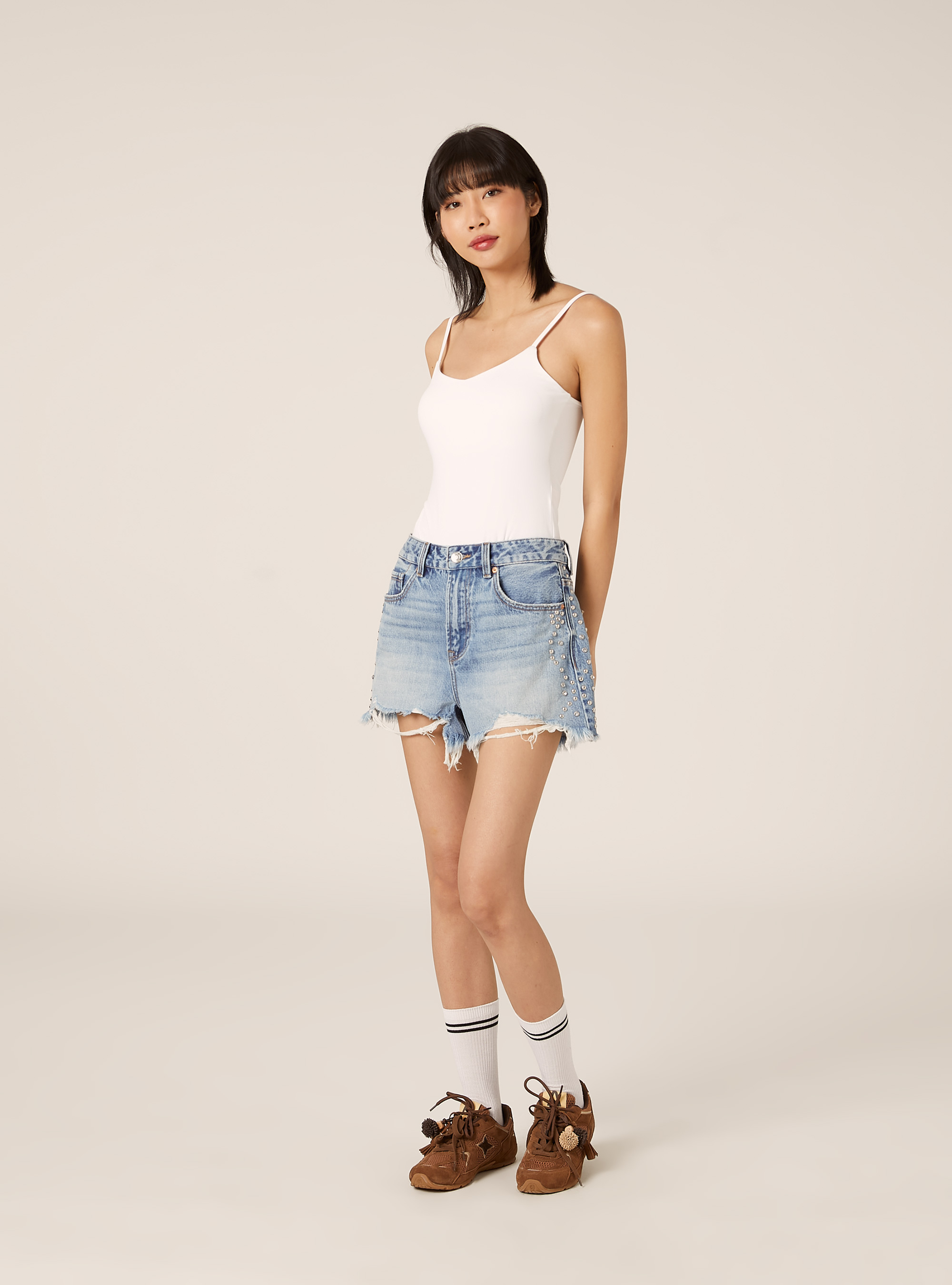 Shorts in denim con borchie, D006 AZURE