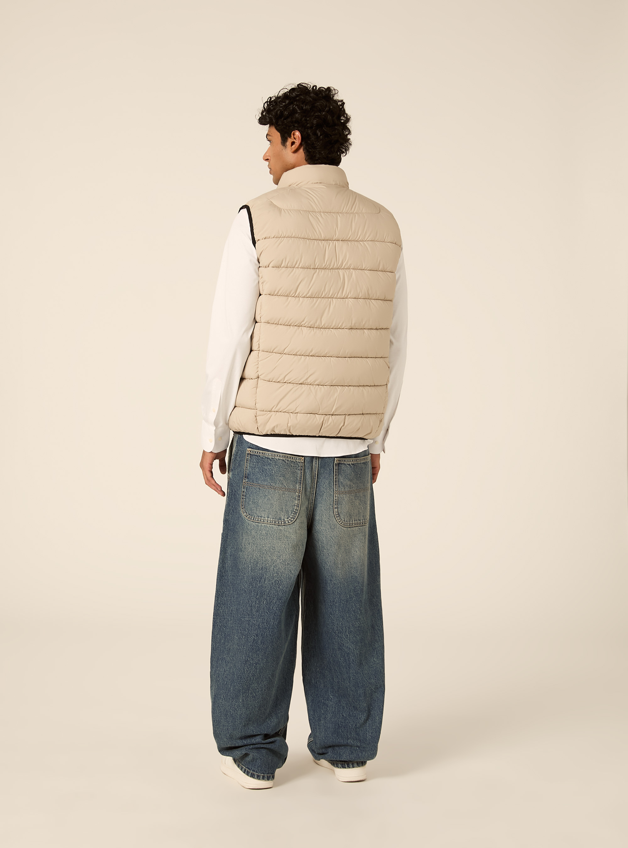 Basic solid padded gilet with patch, CR3 CREAM LIGHT