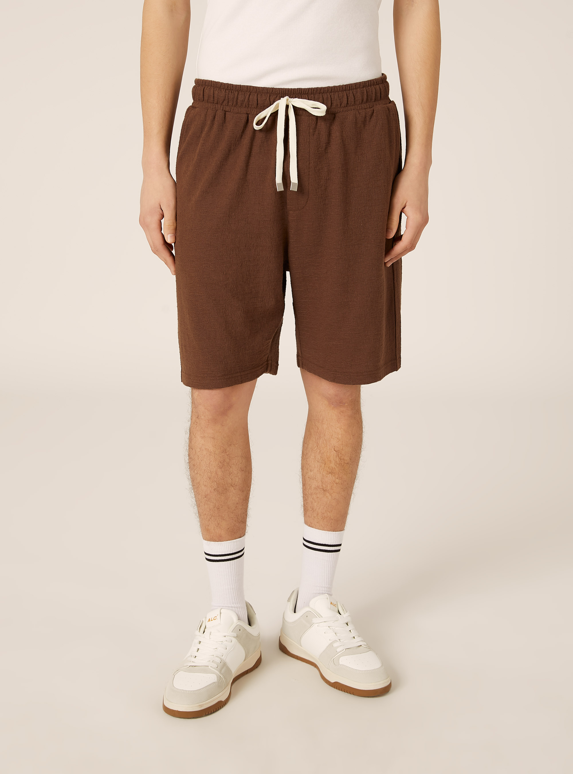 Textured Bermuda Shorts, Regular Fit, BR1 BROWN DARK