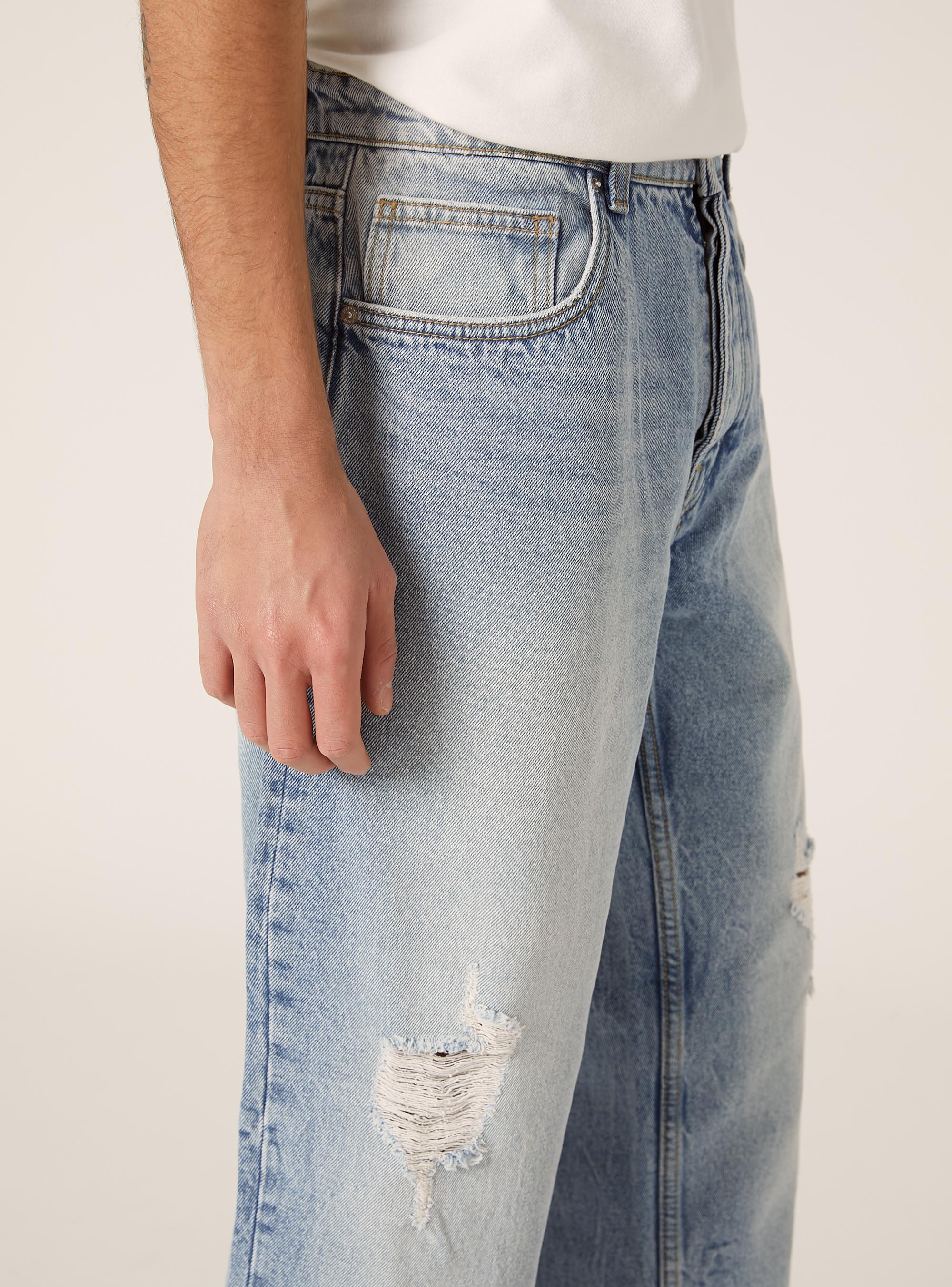 Jeans &agrave; coupe droite, D004 MEDIUM LIGHT BLUE