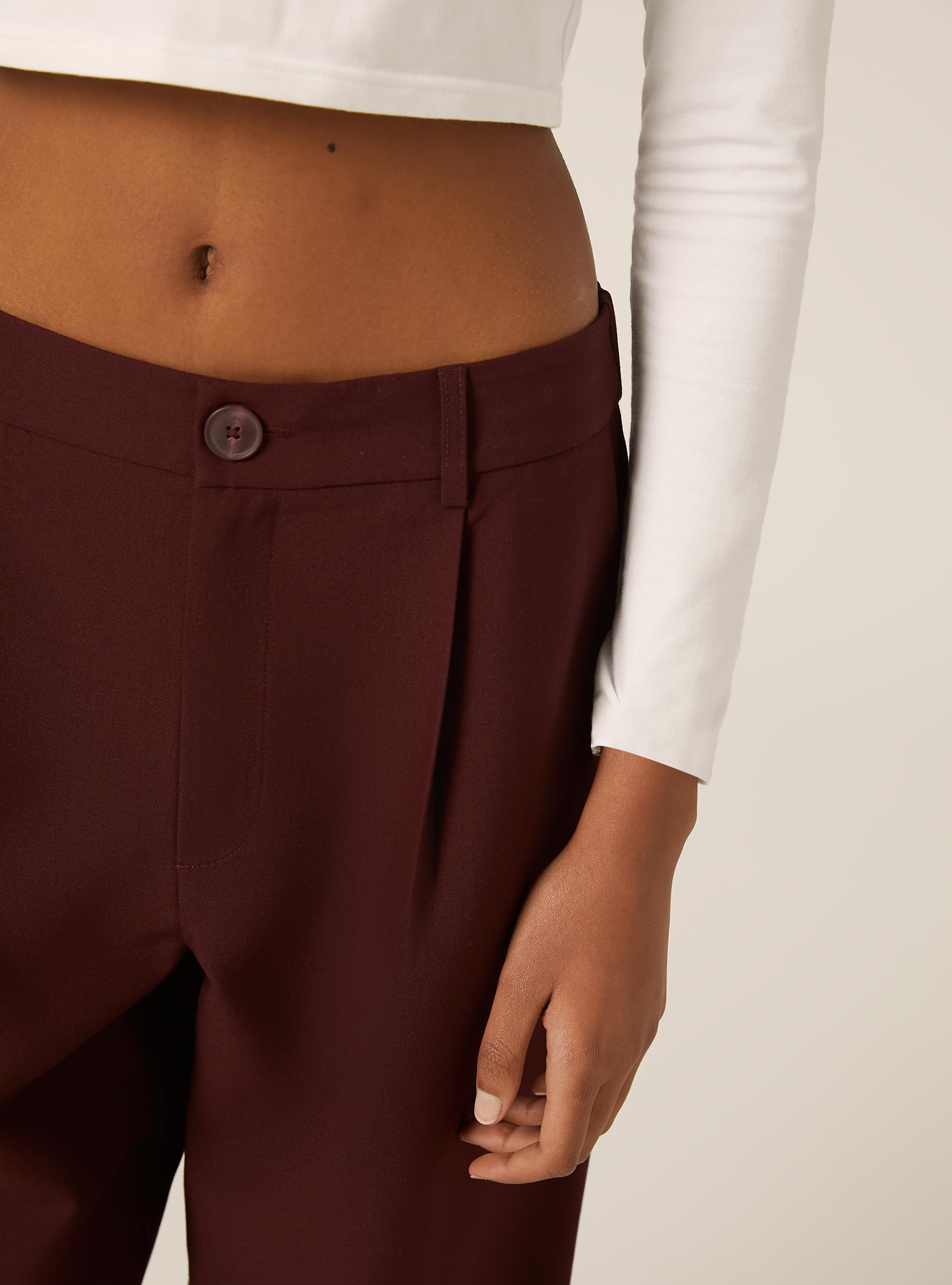 Pantalon ajust&eacute; avec pinces, BO2 BORDEAUX MEDIUM