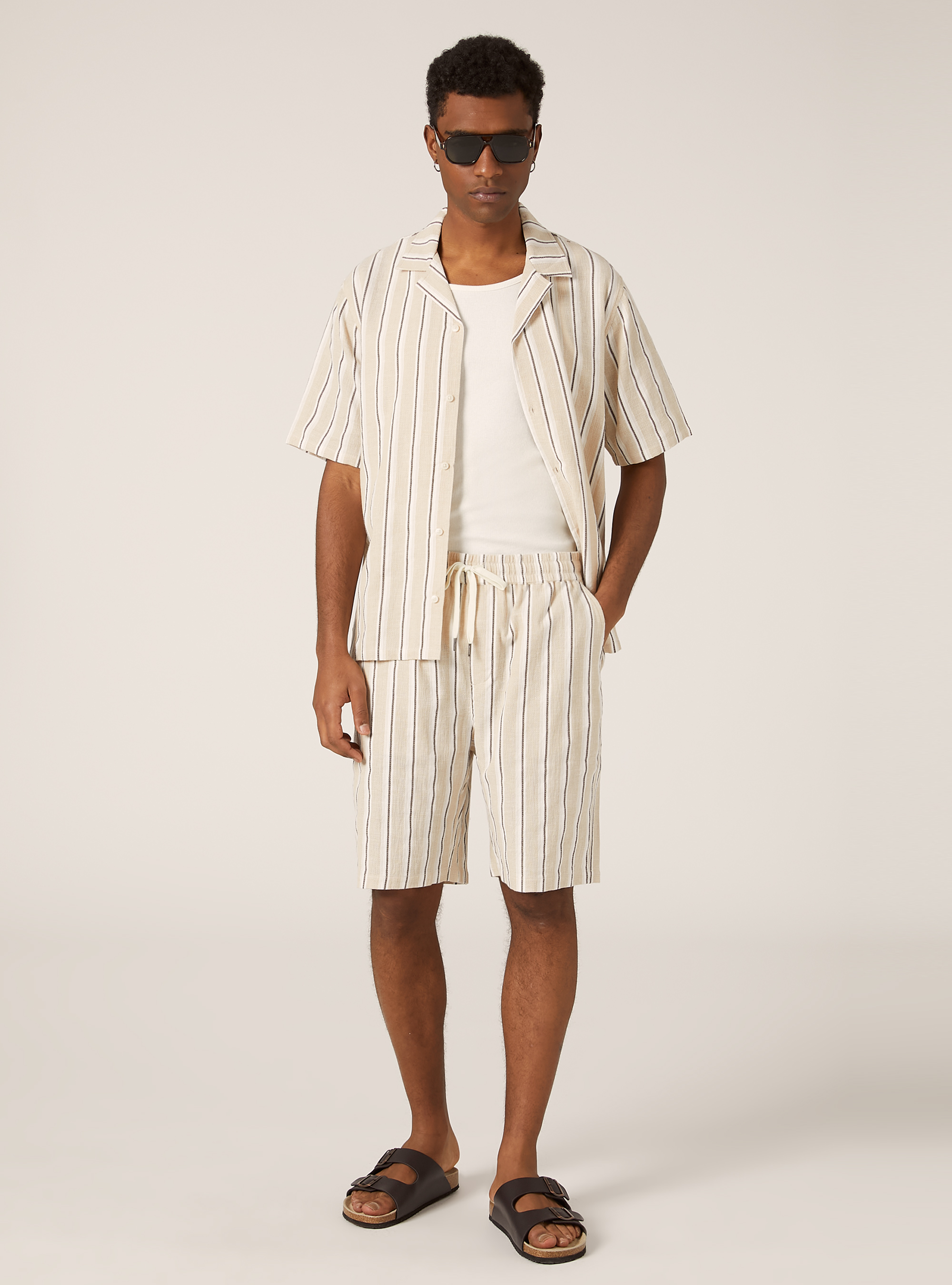 Bermuda rigato in misto lino, BEIGE MEDIO