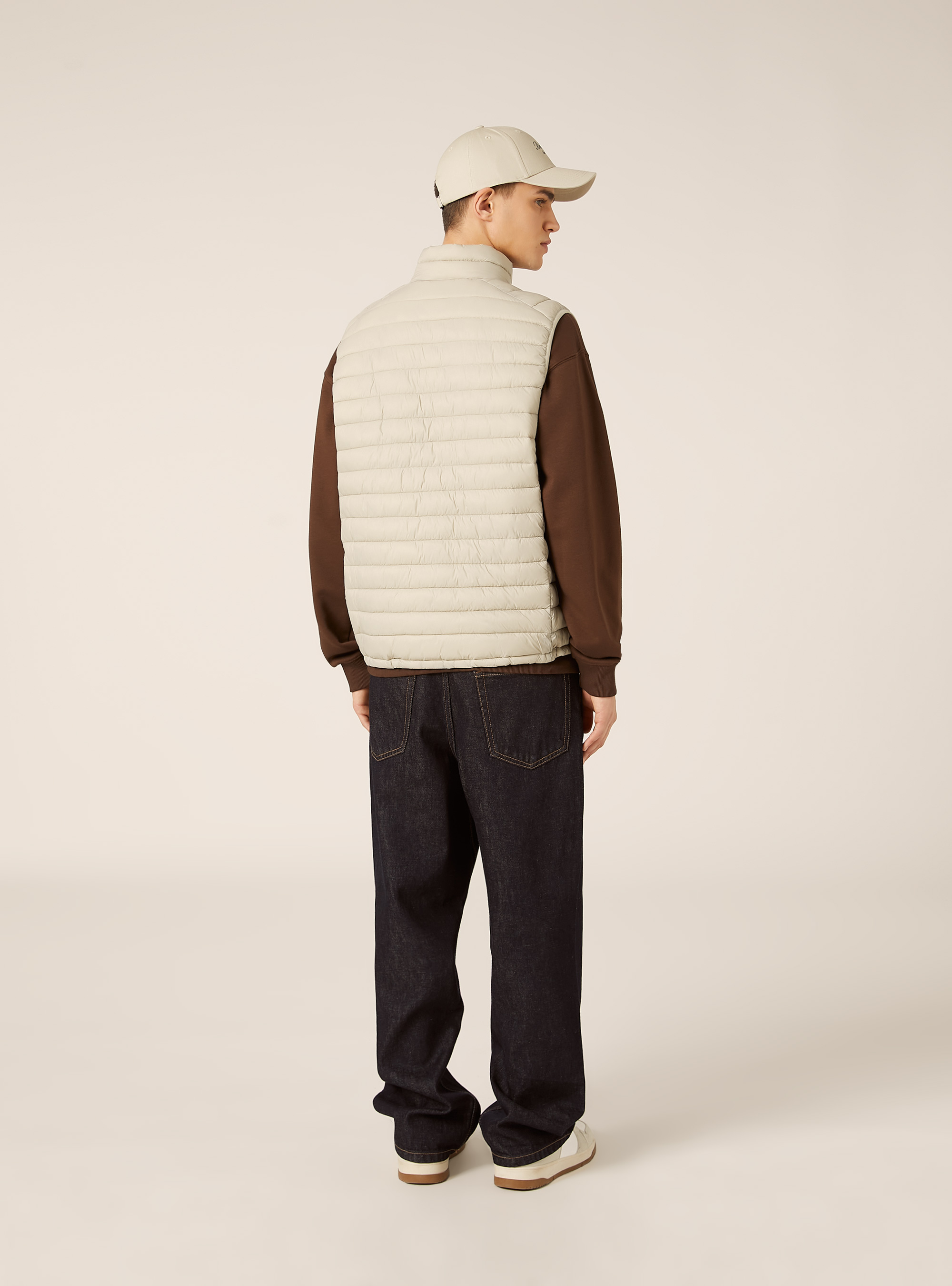 Padded sleeveless jacket with contrasting zip, CR3 CREAM LIGHT