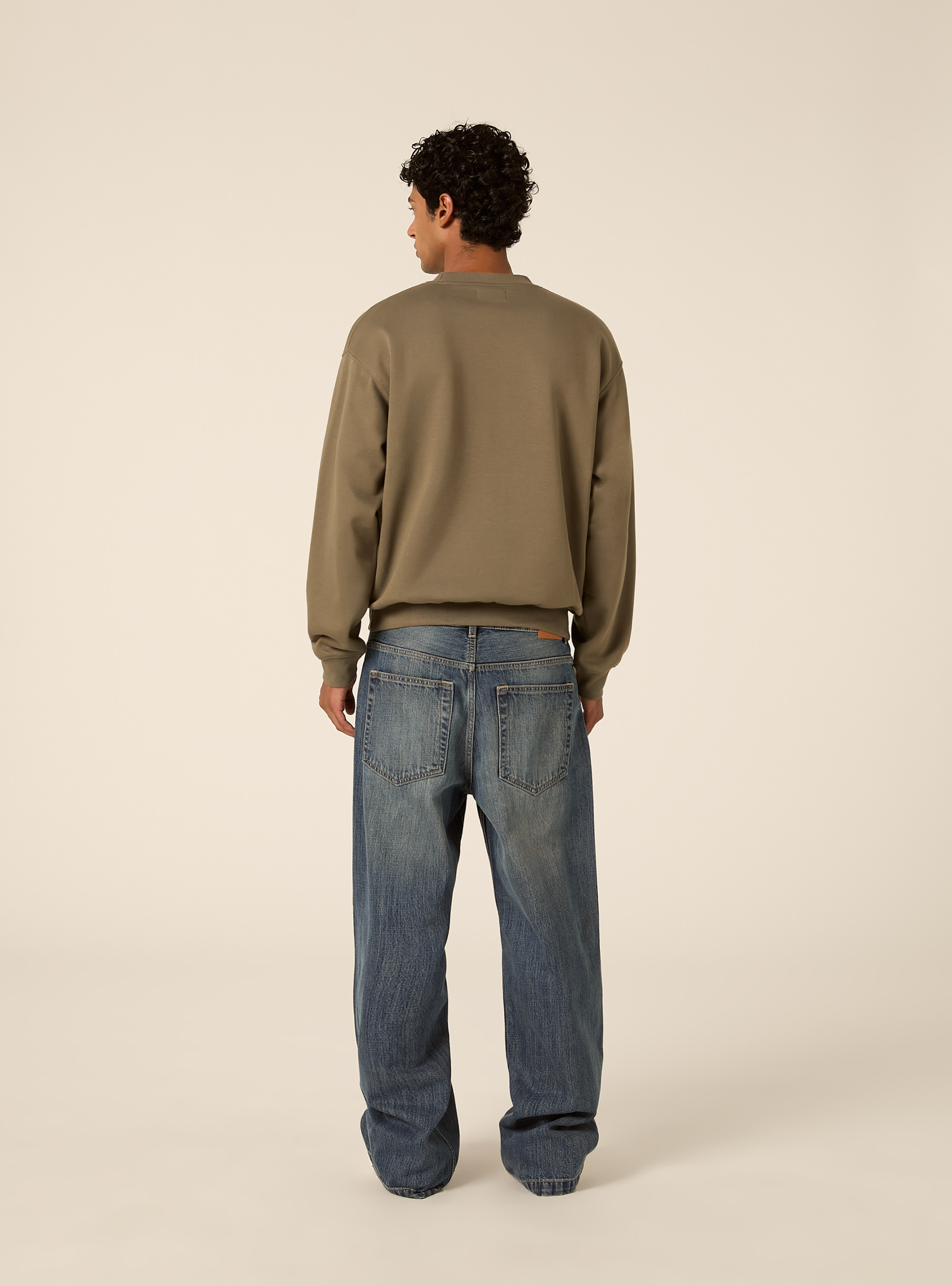 Basic boxy fit crewneck sweatshirt, KY2 KAKY MEDIUM