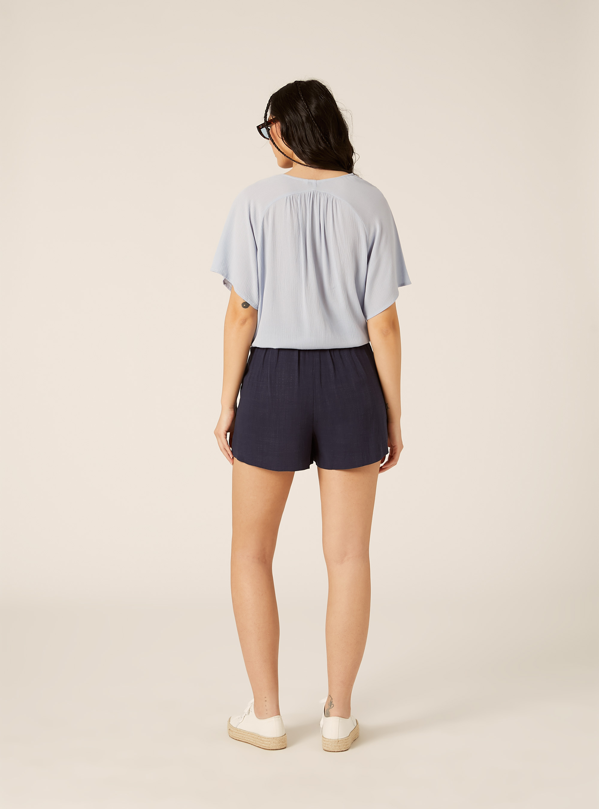 Camicia scollo a v tinta unita e nodo in vita, AZZURRO CHIARO