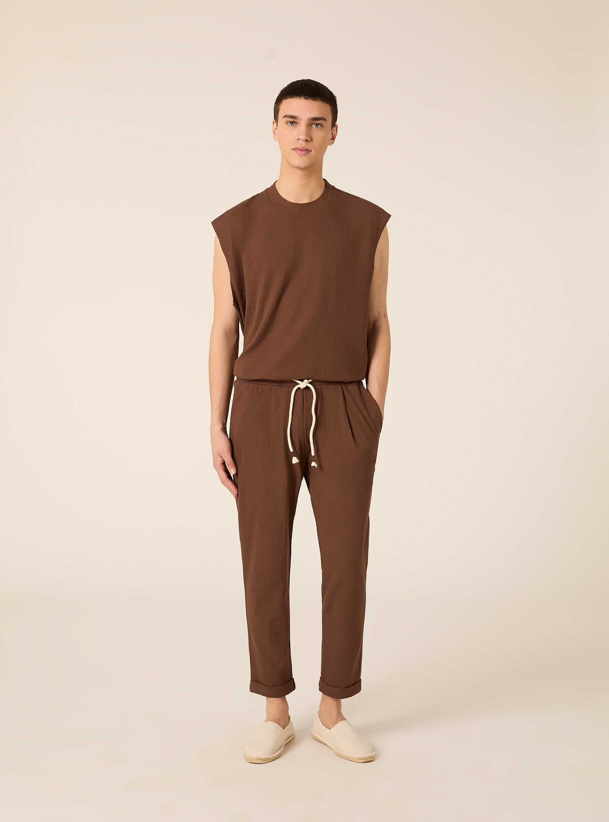 Textured jogger trousers, BR1 BROWN DARK