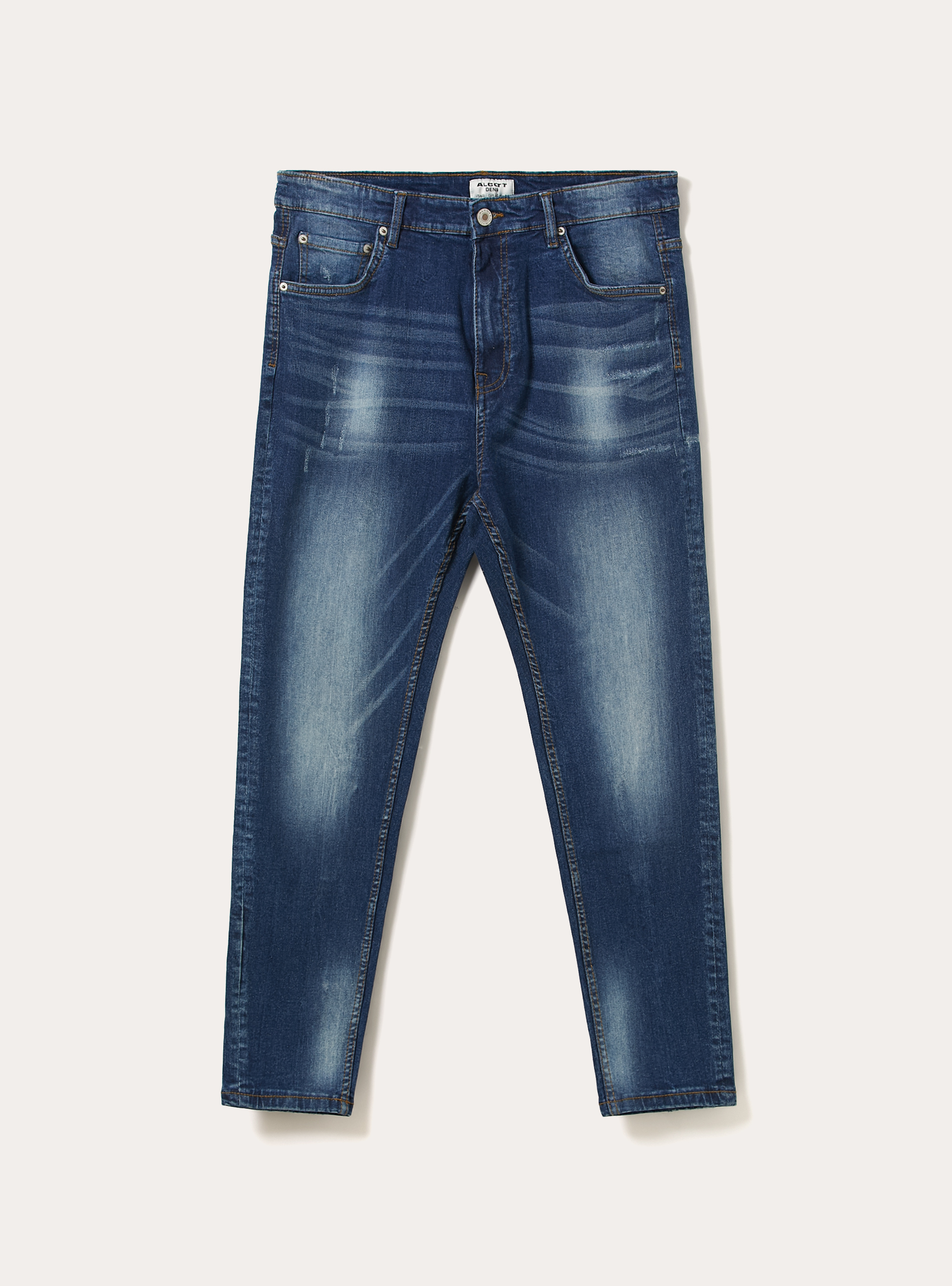 Jeans mit Karottenform aus Stretch-Denim, D002 MEDIUM DARK BLUE