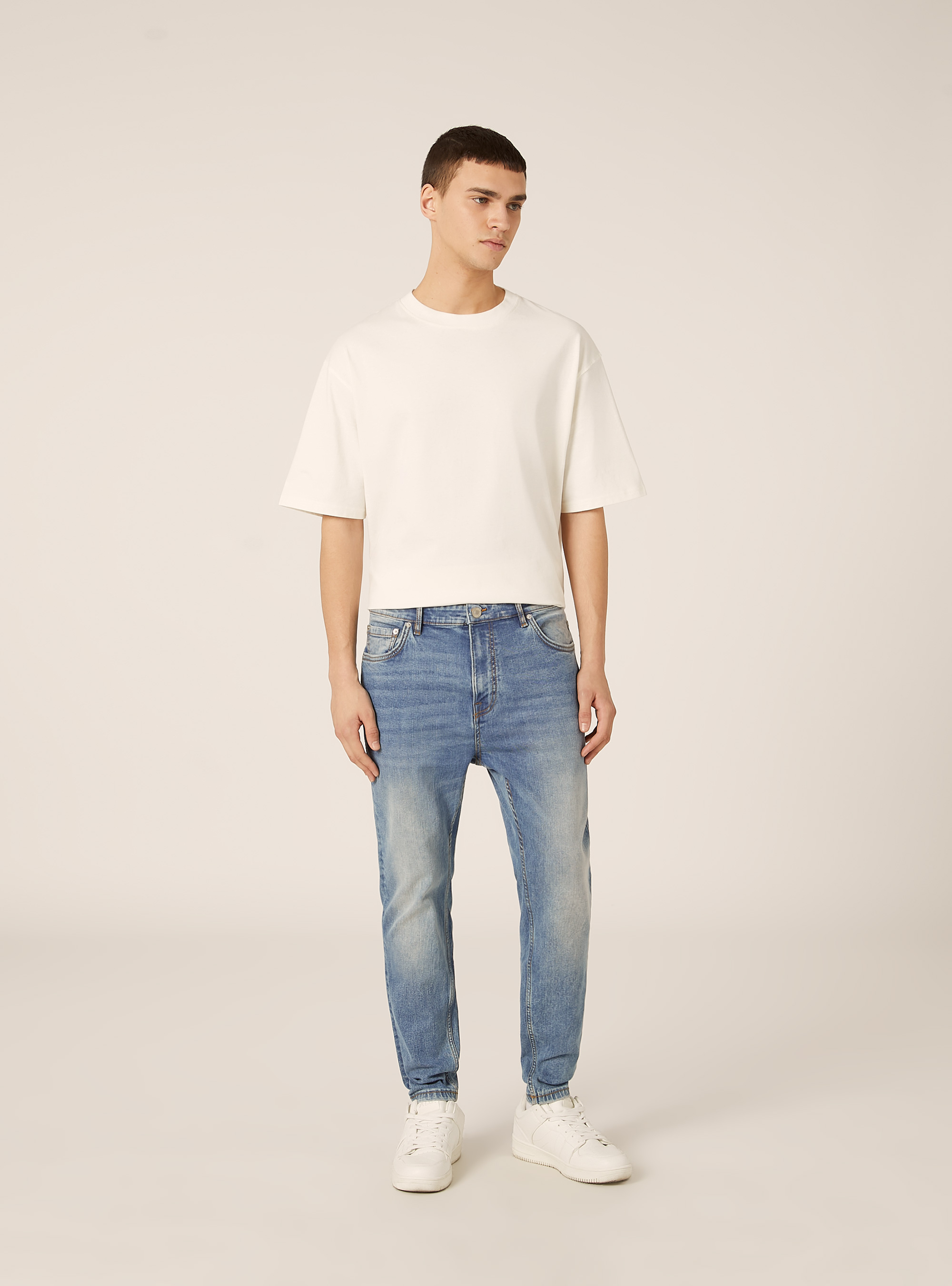 Stretch denim carrot fit jeans, D003 MEDIUM BLUE