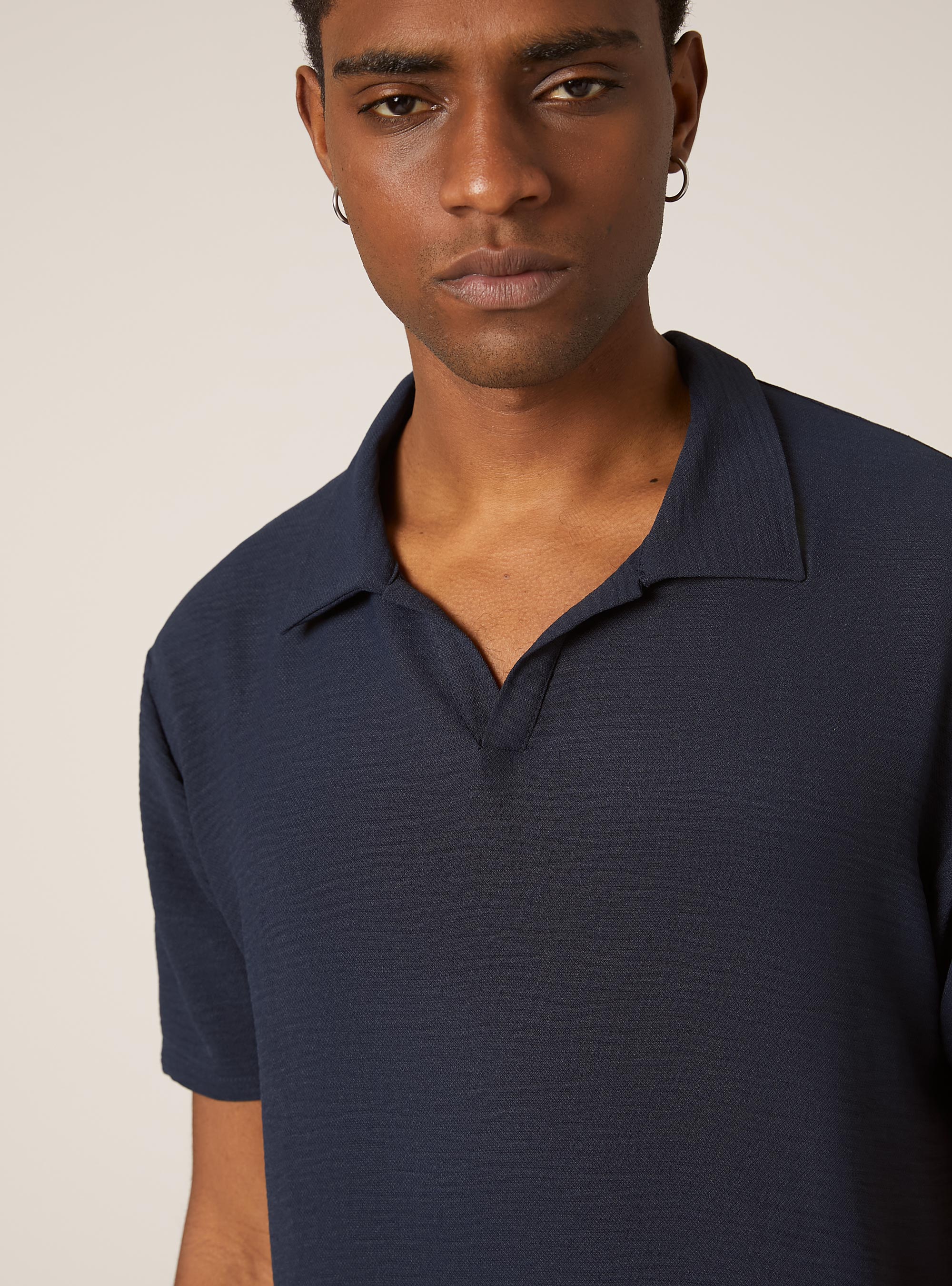 Polo en crepe &agrave; col ouvert, NA2 NAVY MEDIUM