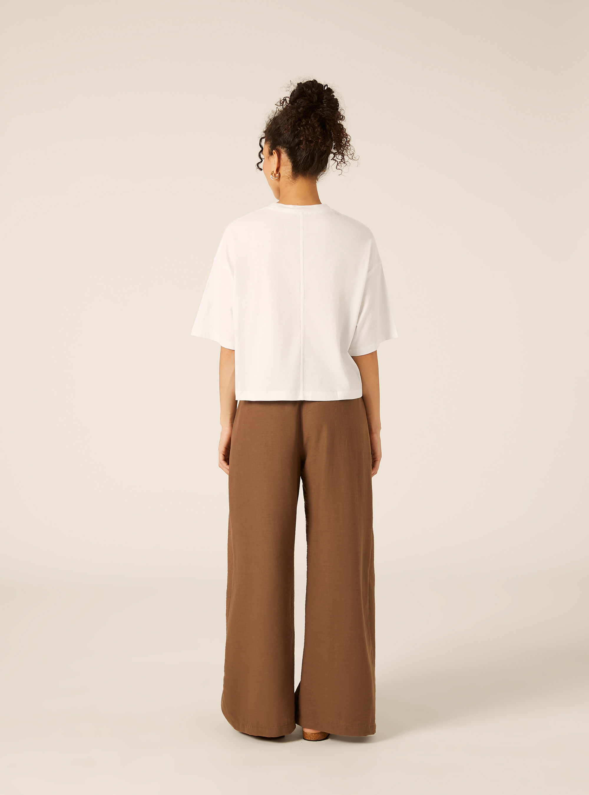 Camiseta Crop con Estampado Metalizado, WH3 WHITE