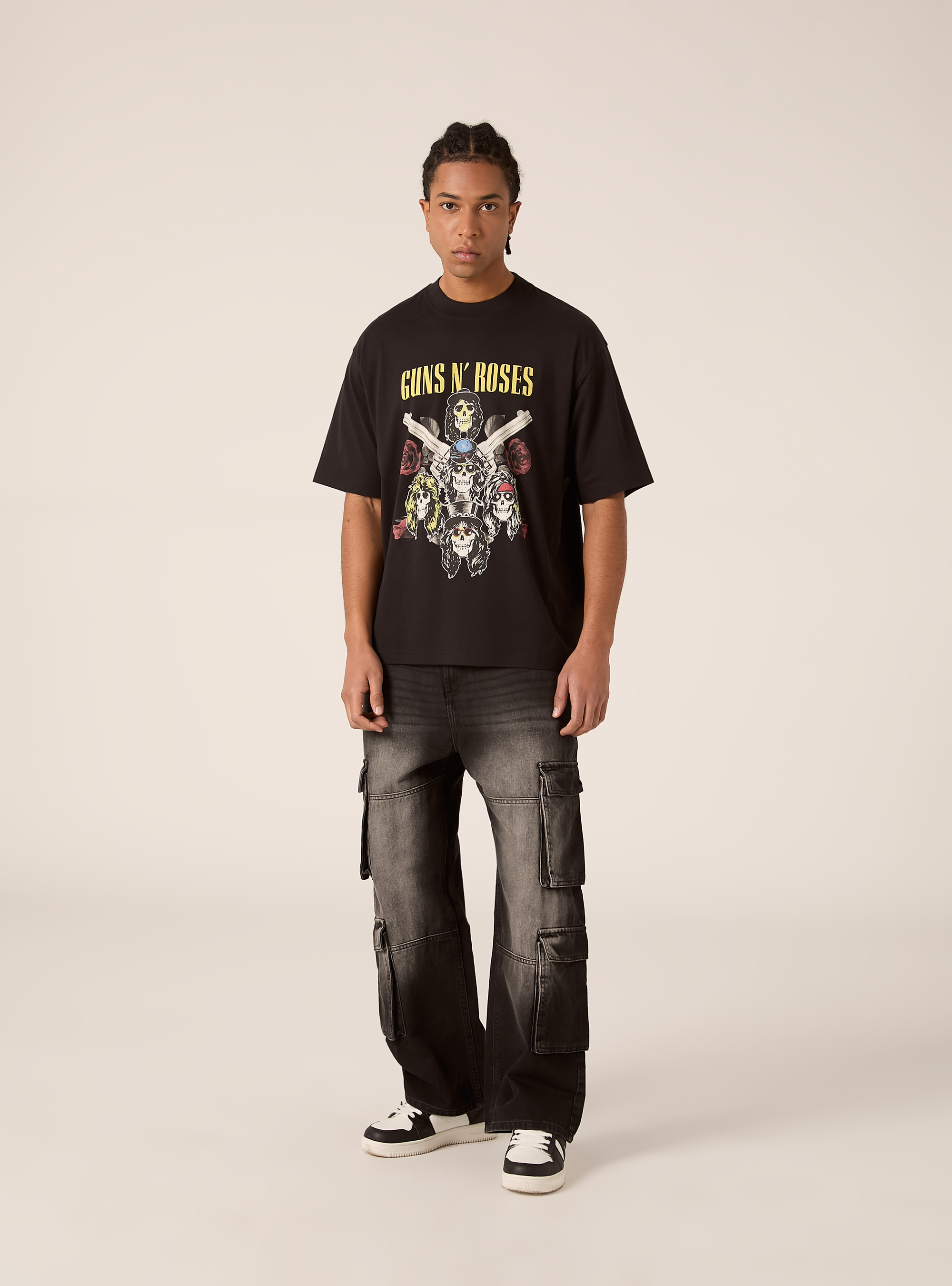 T-Shirt mit kastenf&ouml;rmiger Passform Guns N' Roses / Alcott, BK1 BLACK