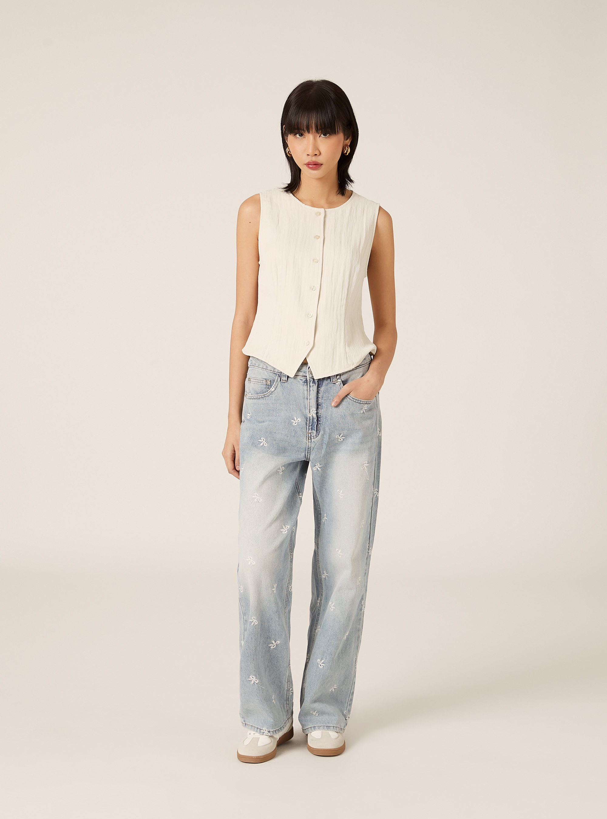 Tailored textured waistcoat, CR3 CREAM LIGHT