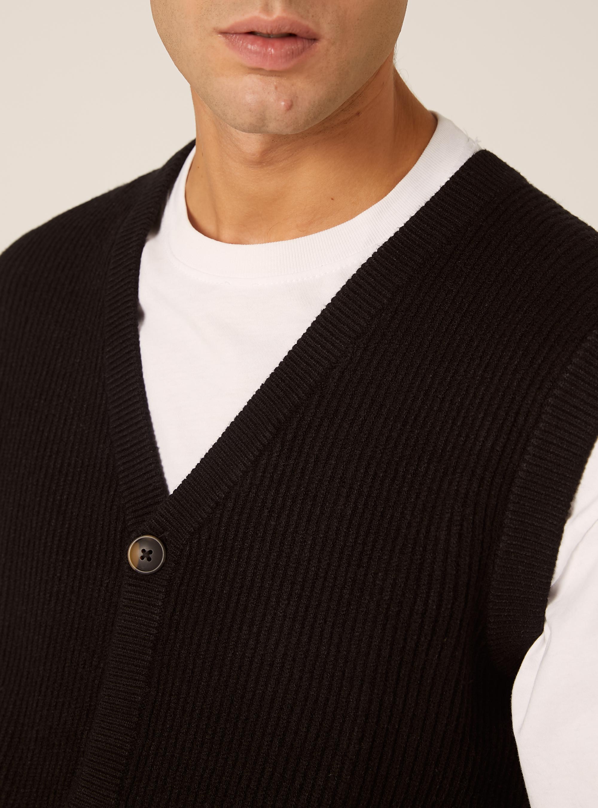 Gilet en maille avec poches, BK1 BLACK