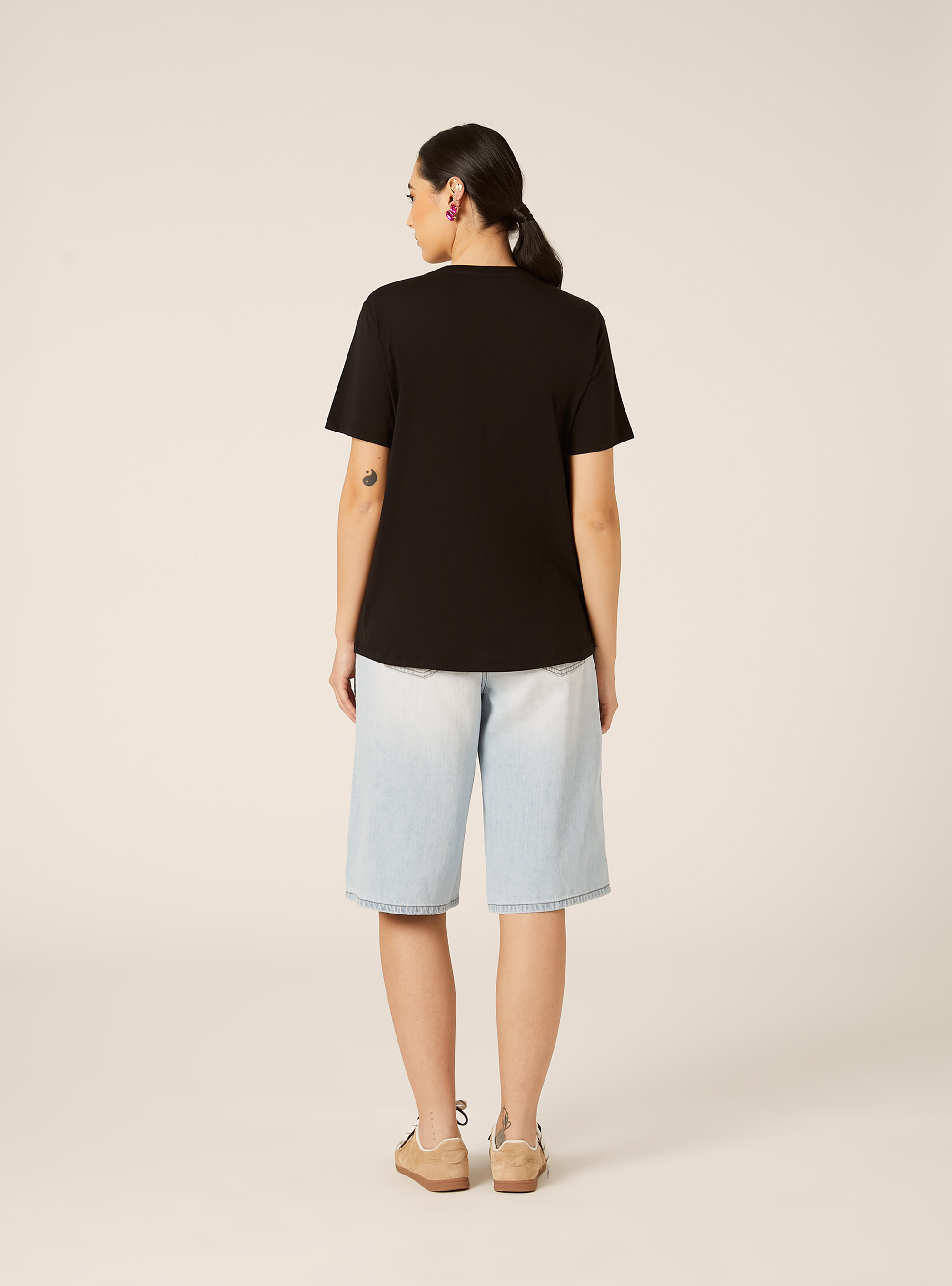 Camiseta con estampado metalizado, BK1 BLACK