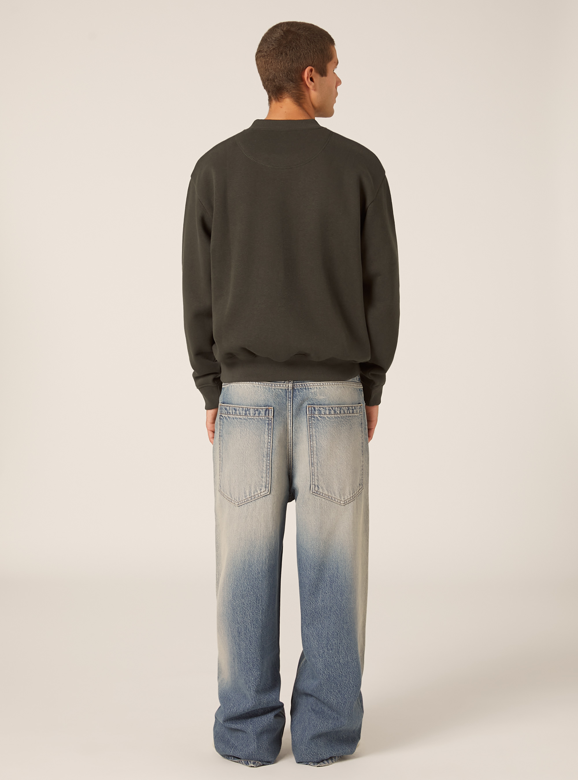 Sweat-shirt &agrave; col rond et coupe carr&eacute;e, KY1 KAKY DARK