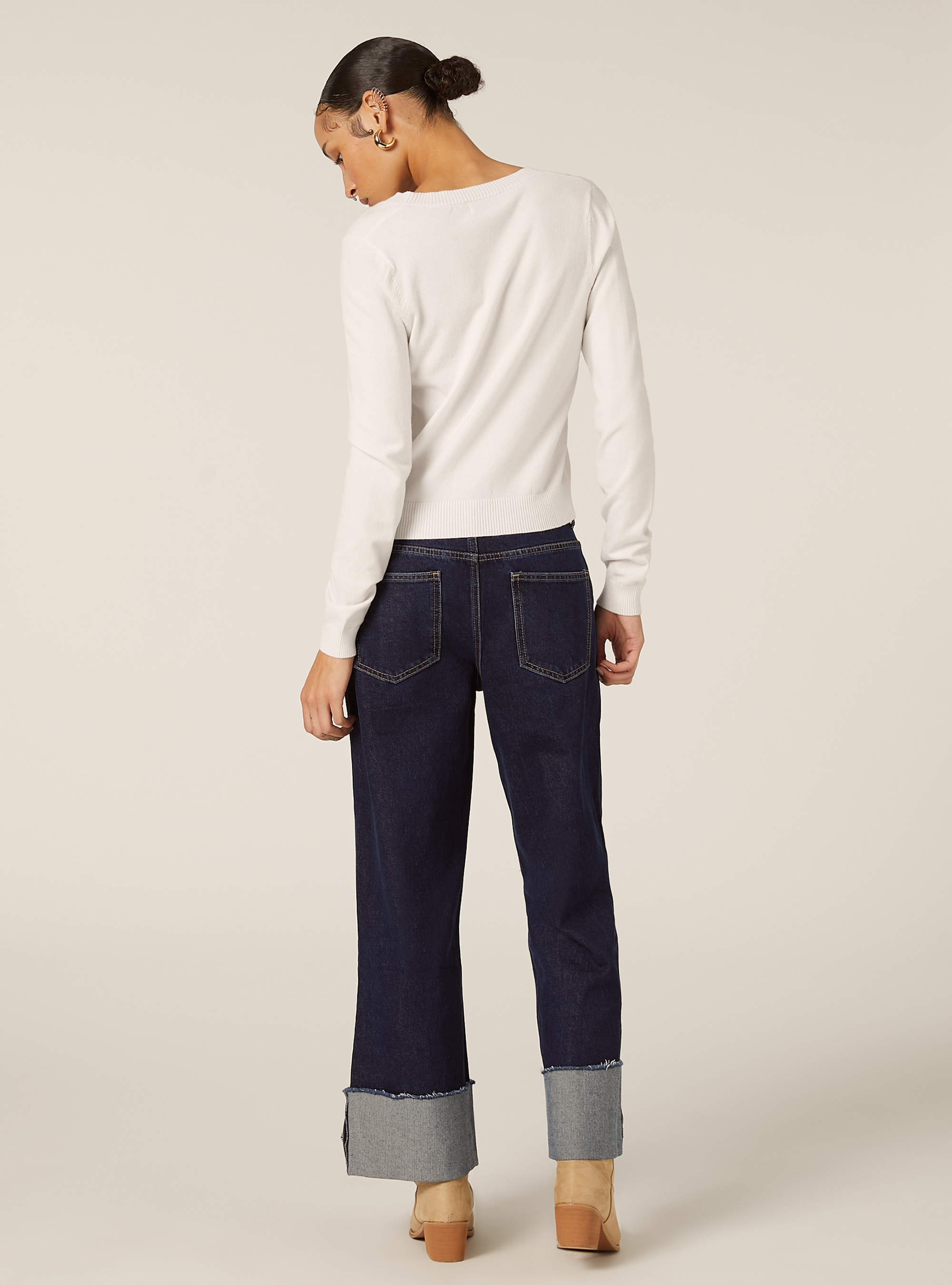 Pull &agrave; col en V coupe boxy, WH2 WHITE