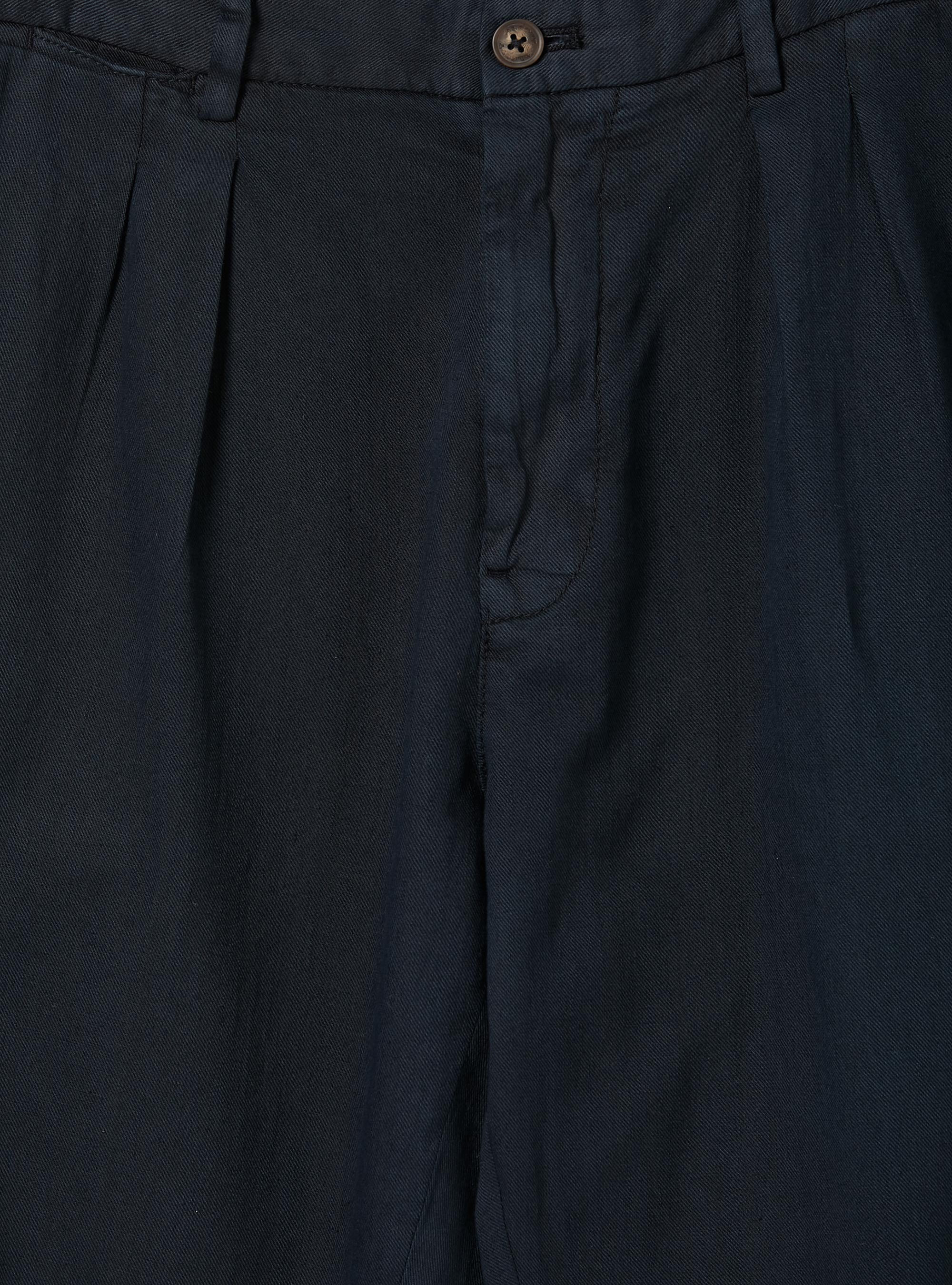 Pantalon chino en lin m&eacute;lang&eacute; avec pinces, NA2 NAVY MEDIUM