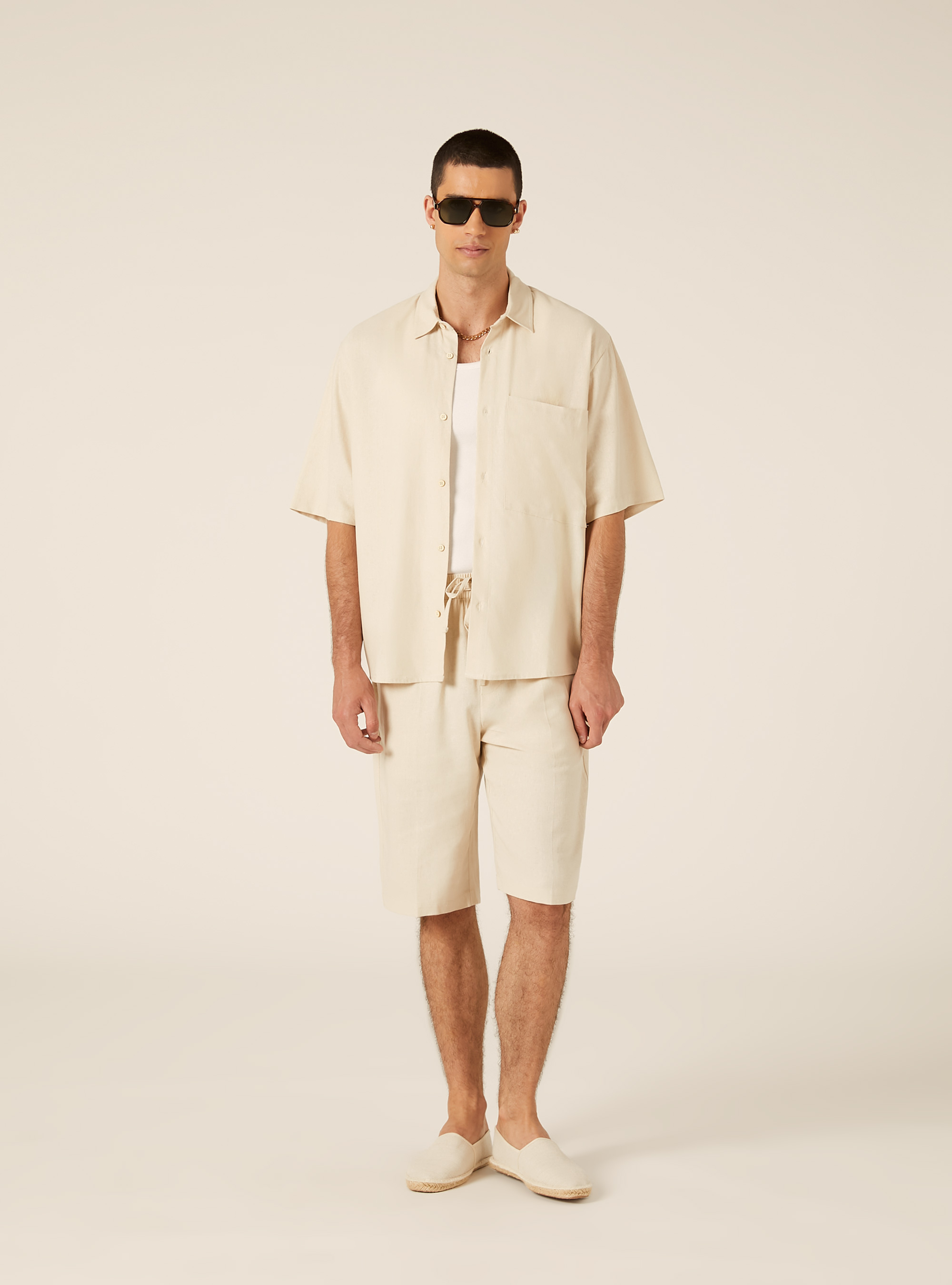 Bermuda de Mezcla de Lino, BG2 BEIGE MEDIUM