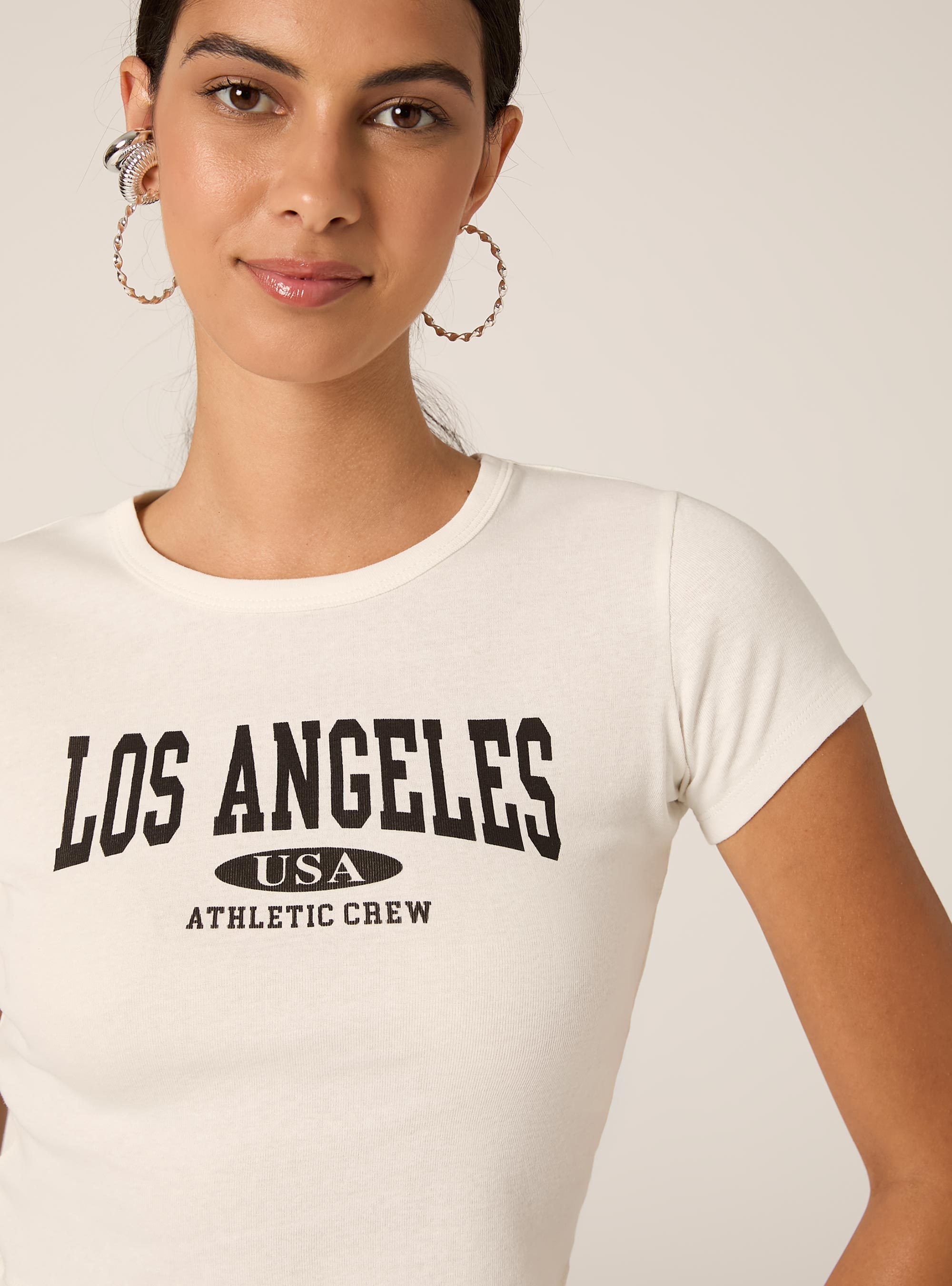 Camiseta corta con estampado universitario, WH1 OFF WHITE