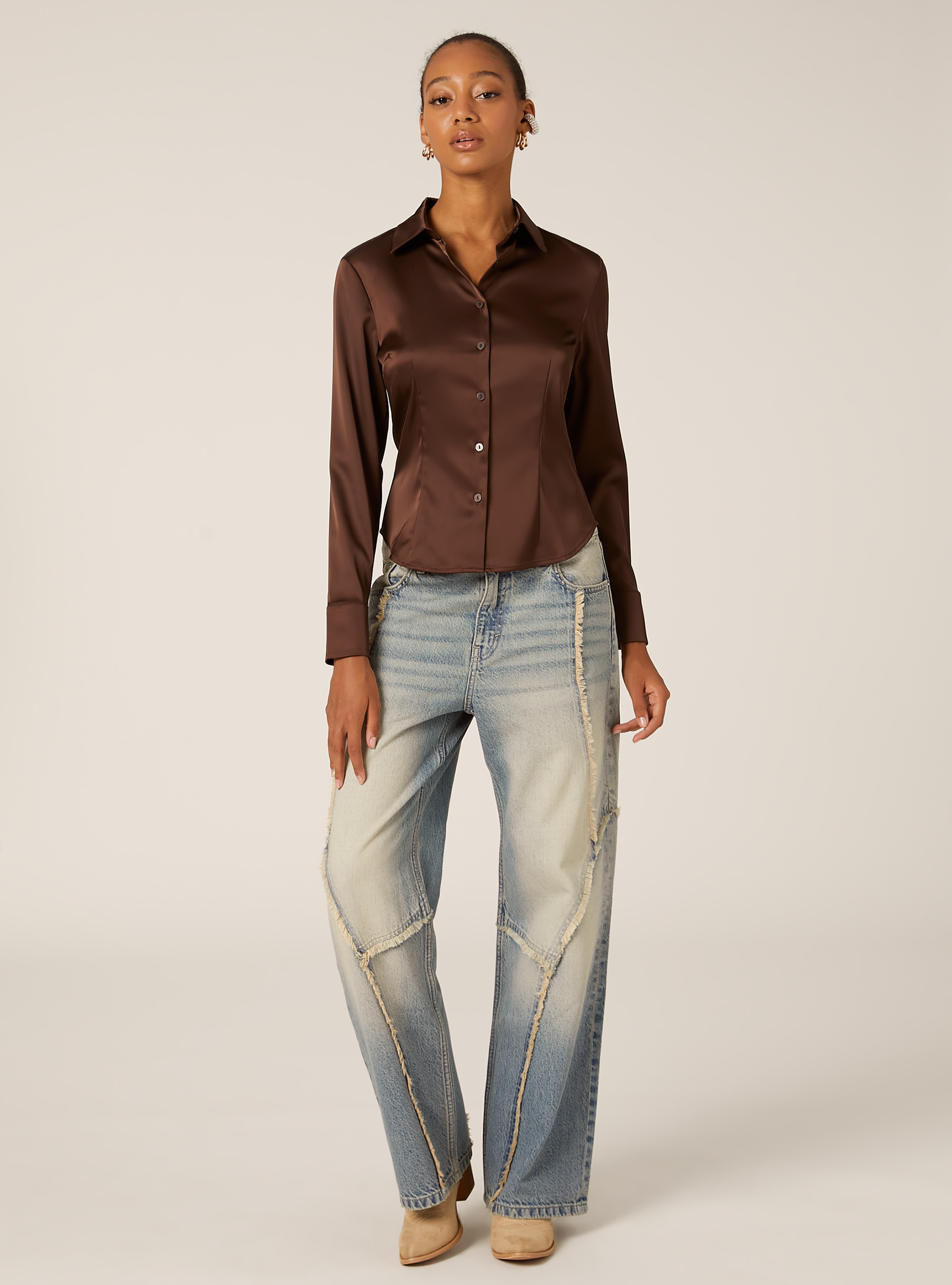 Chemise ajust&eacute;e en satin, BR2 BROWN MEDIUM